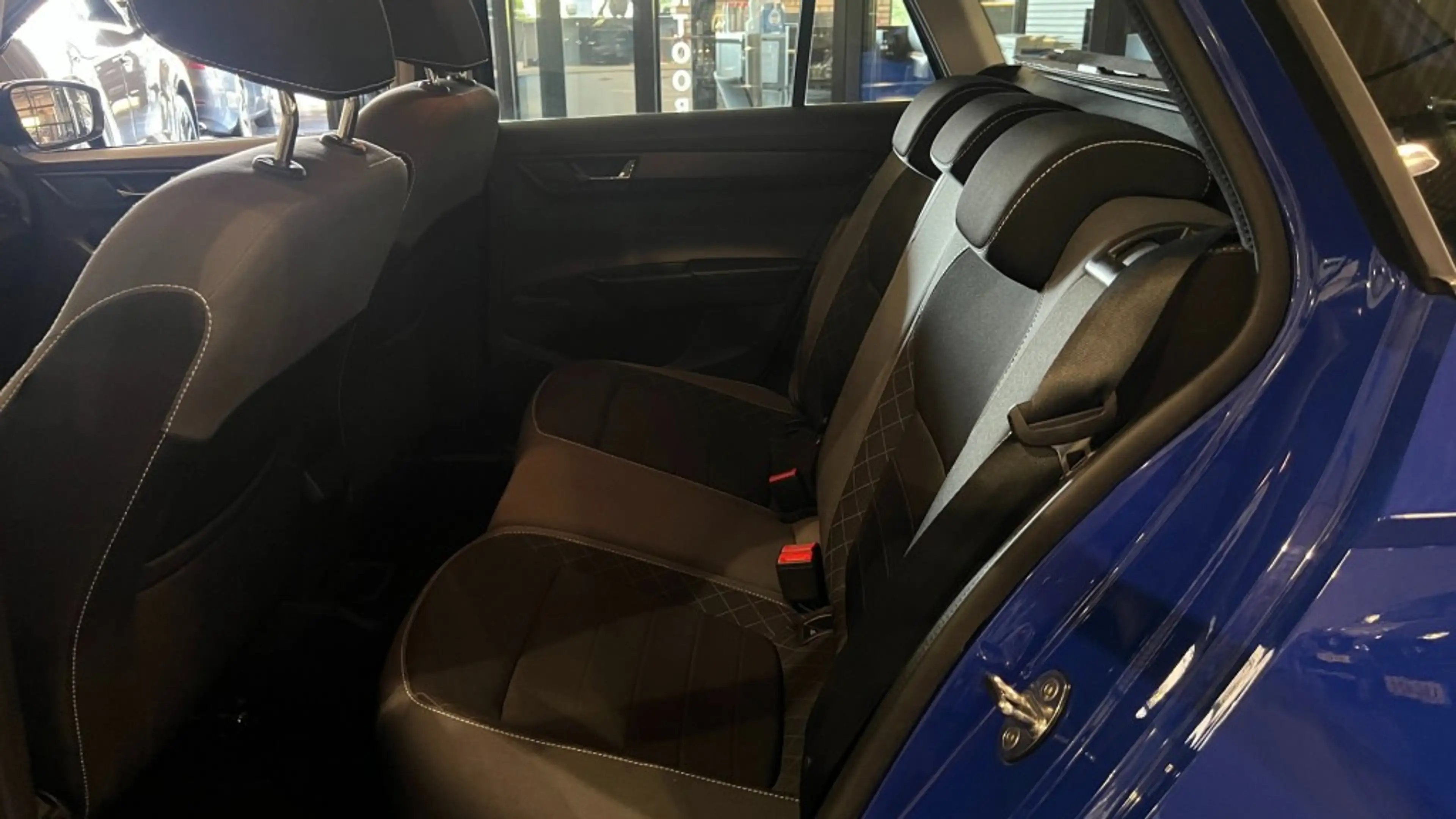 Skoda Fabia 1.0 TSI AMBITION — photo 23