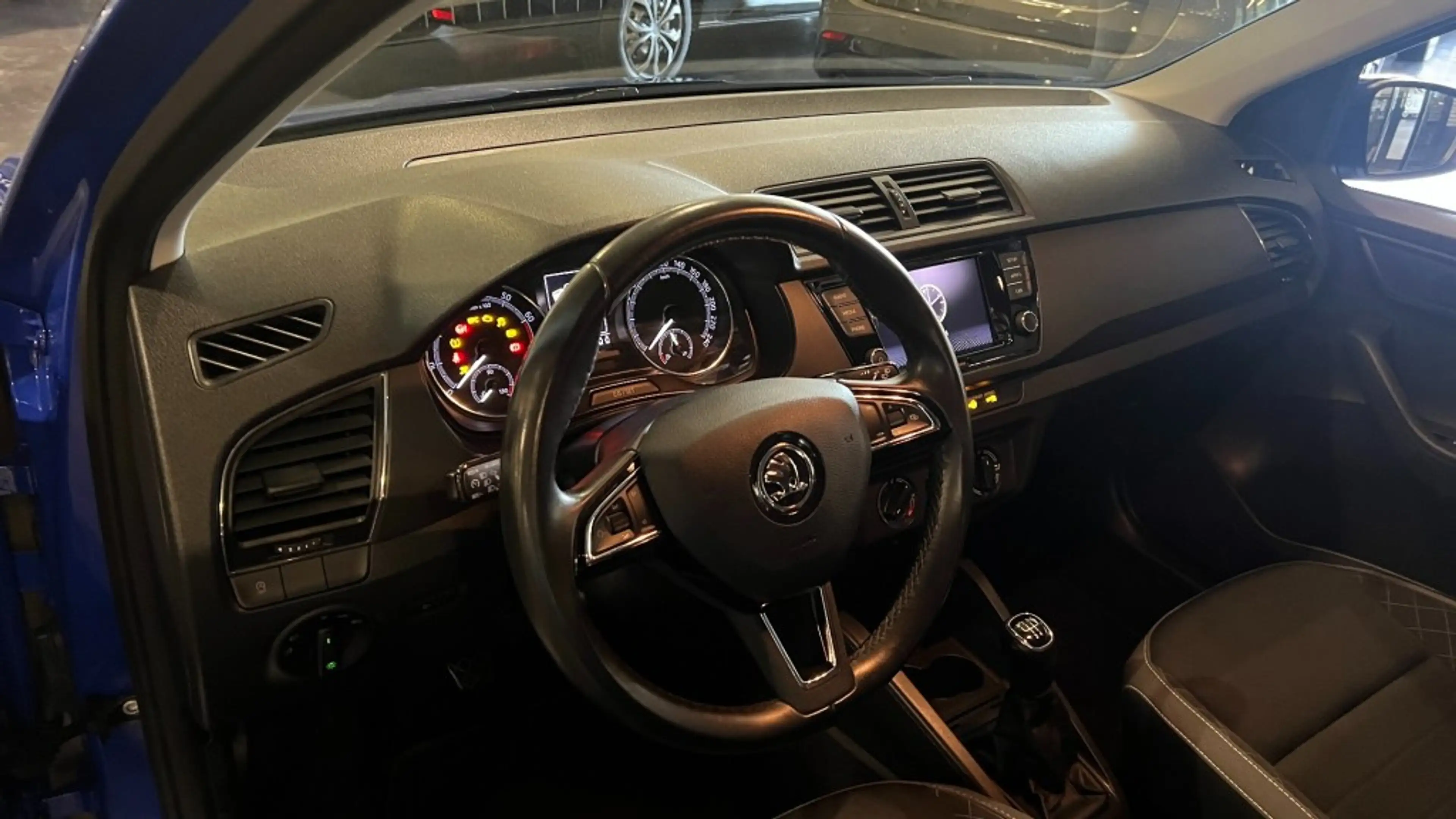 Skoda Fabia 1.0 TSI AMBITION — photo 49