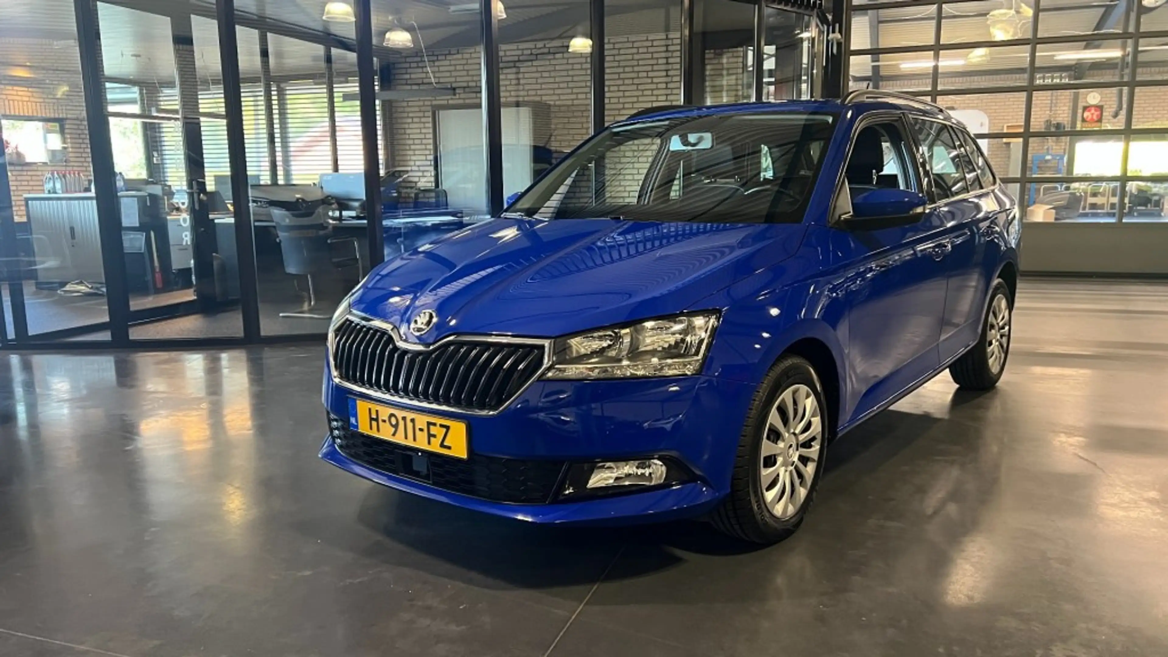 Skoda Fabia 1.0 TSI AMBITION — photo 3