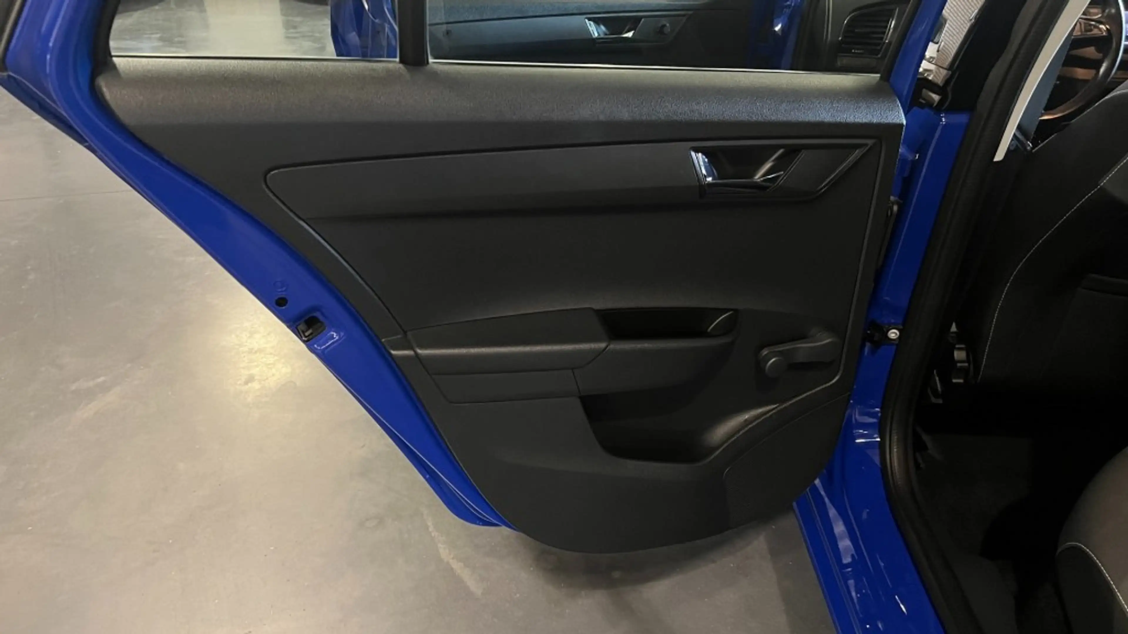 Skoda Fabia 1.0 TSI AMBITION — photo 22