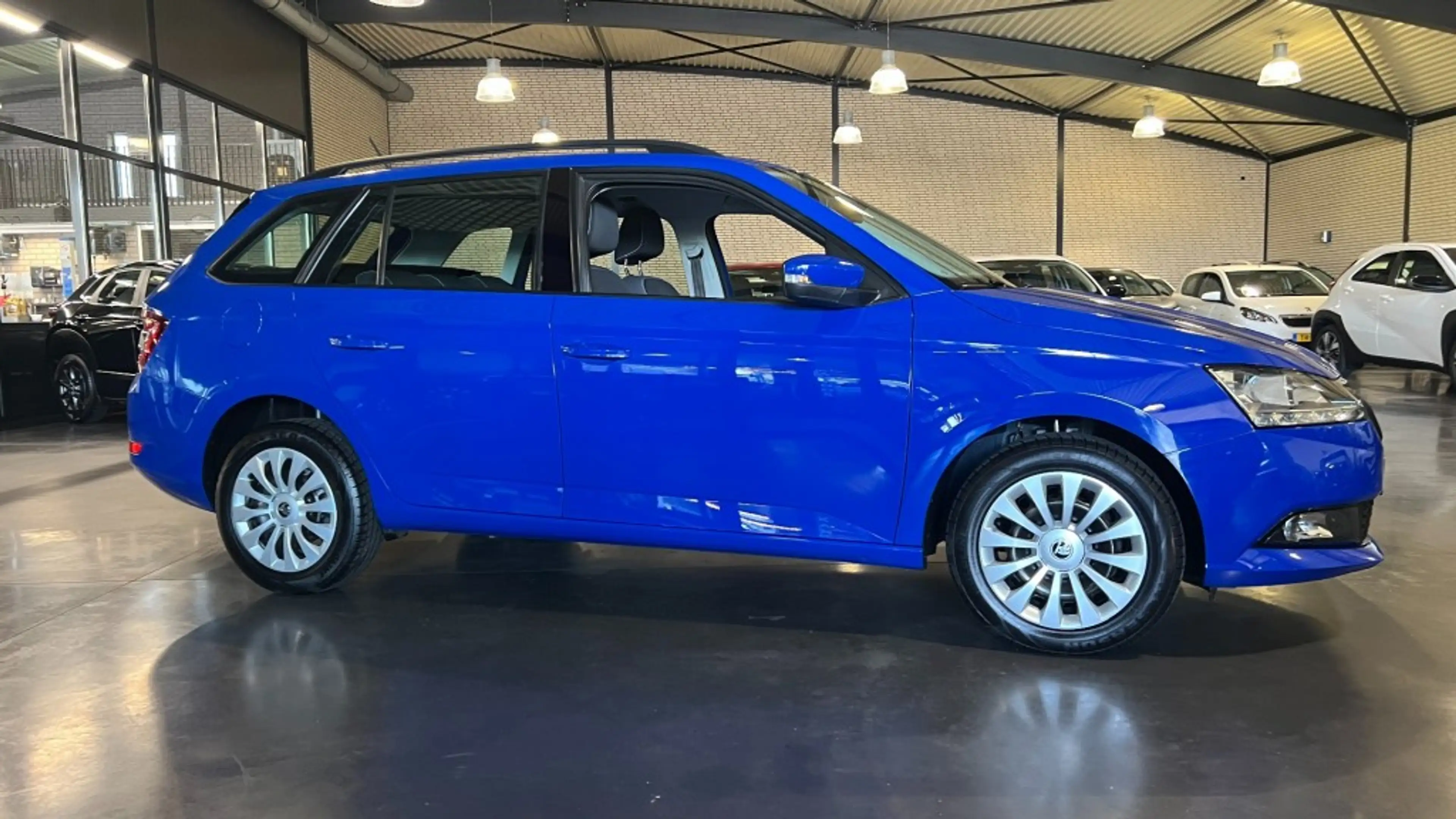 Skoda Fabia 1.0 TSI AMBITION — photo 44