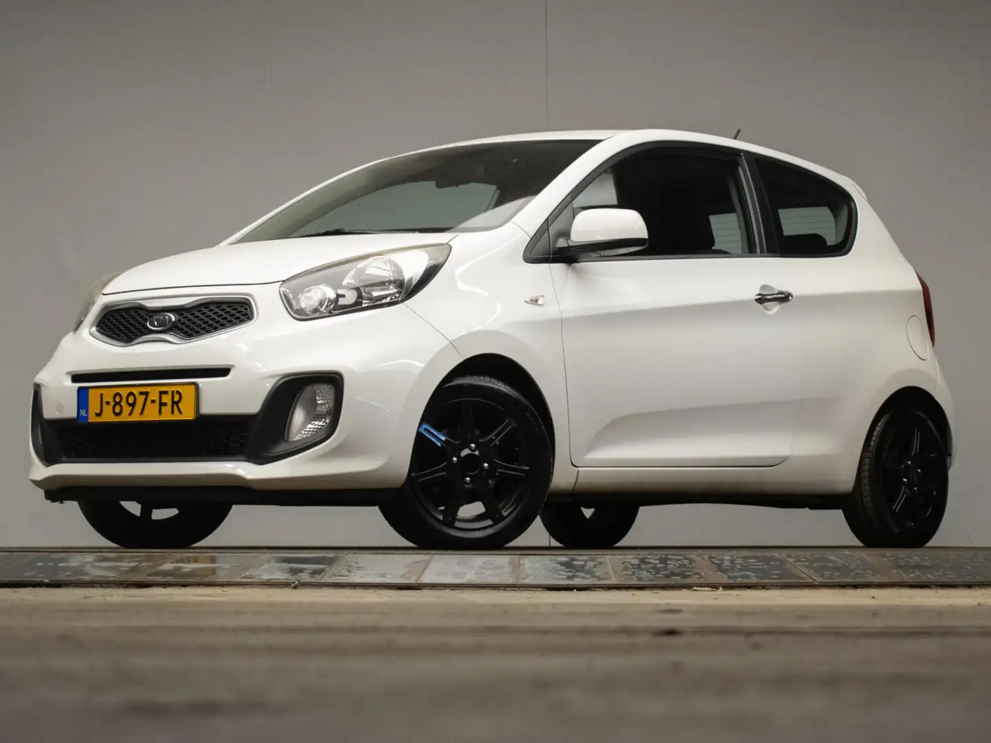 Kia Picanto 1.0 CVVT Sport (NAVI,AIRCO,SPORTSTOELEN,LM VELGEN, Blanc - 2