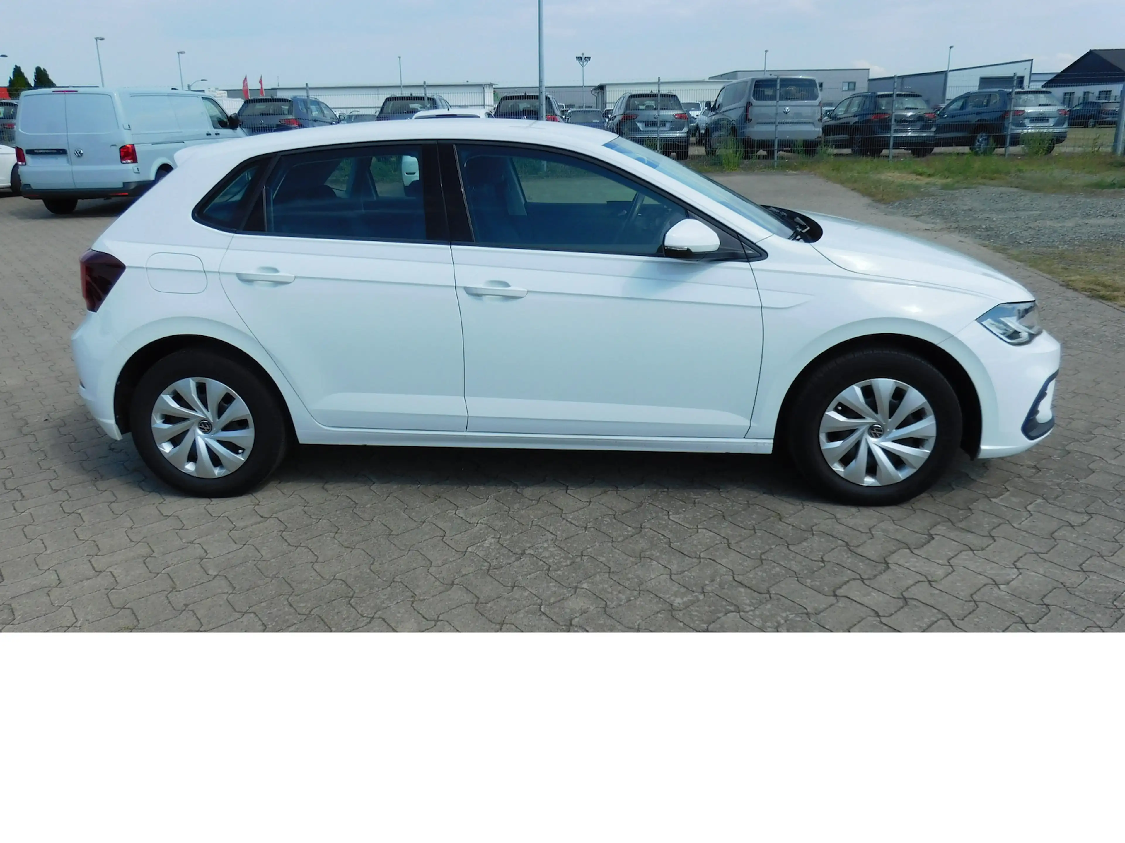 Volkswagen Polo 1.0 Life MPI BMT 4Trg Klima Navi LED — photo 2
