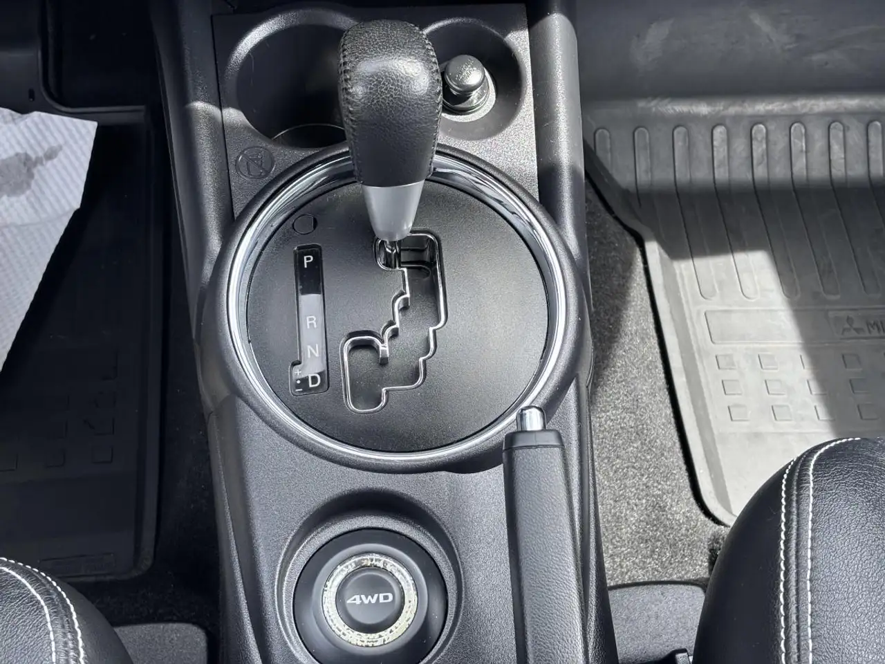 Mitsubishi RVR снимка Mitsubishi RVR