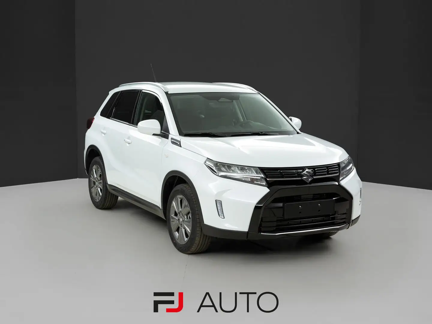 Suzuki Vitara 1.4 Hybrid Cool+ 4WD Allgrip 110cv Weiß - 1