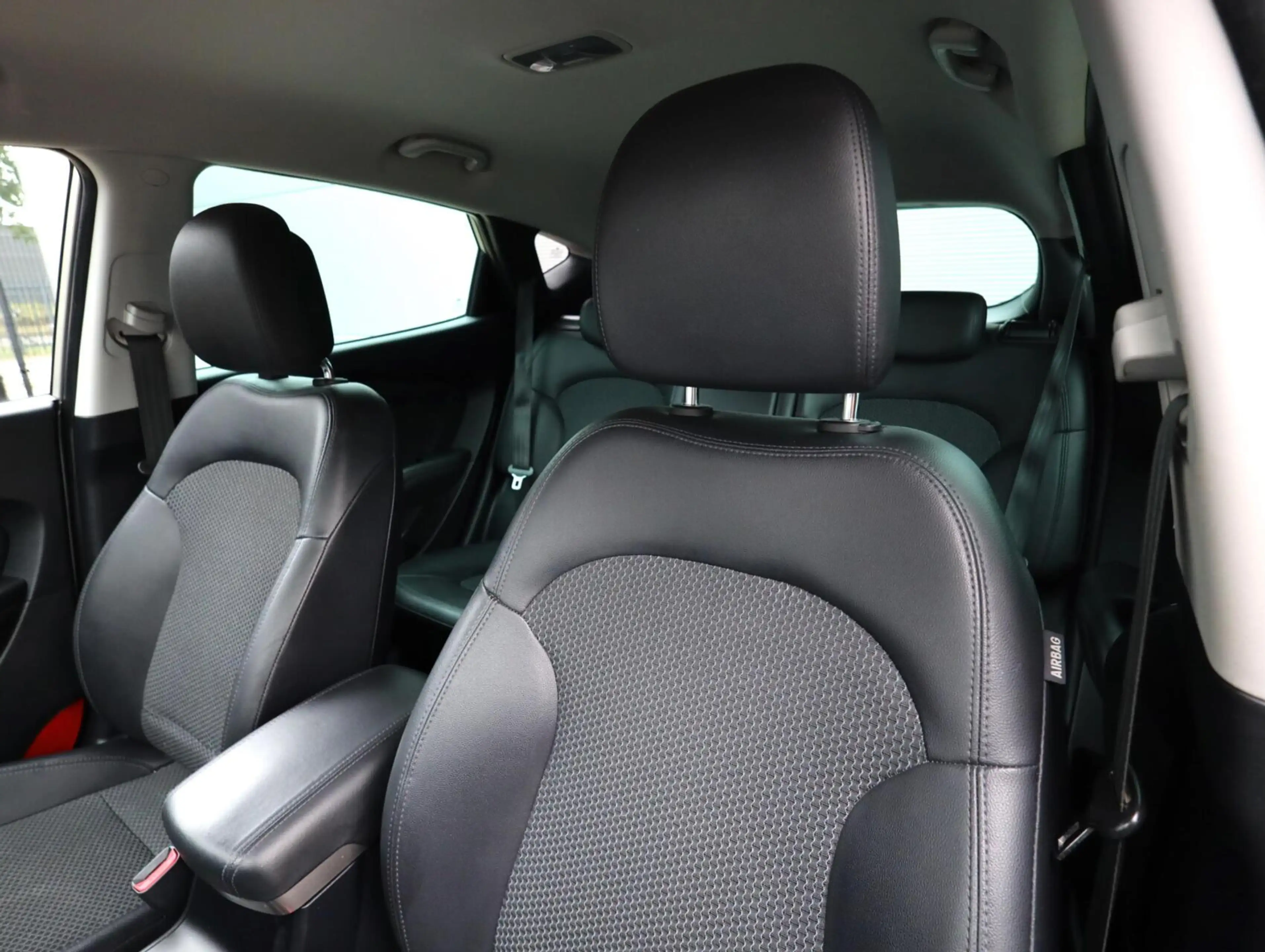 Hyundai iX35 2.0i Style (Vol-Opties!) Parelmoer NL-auto — photo 5
