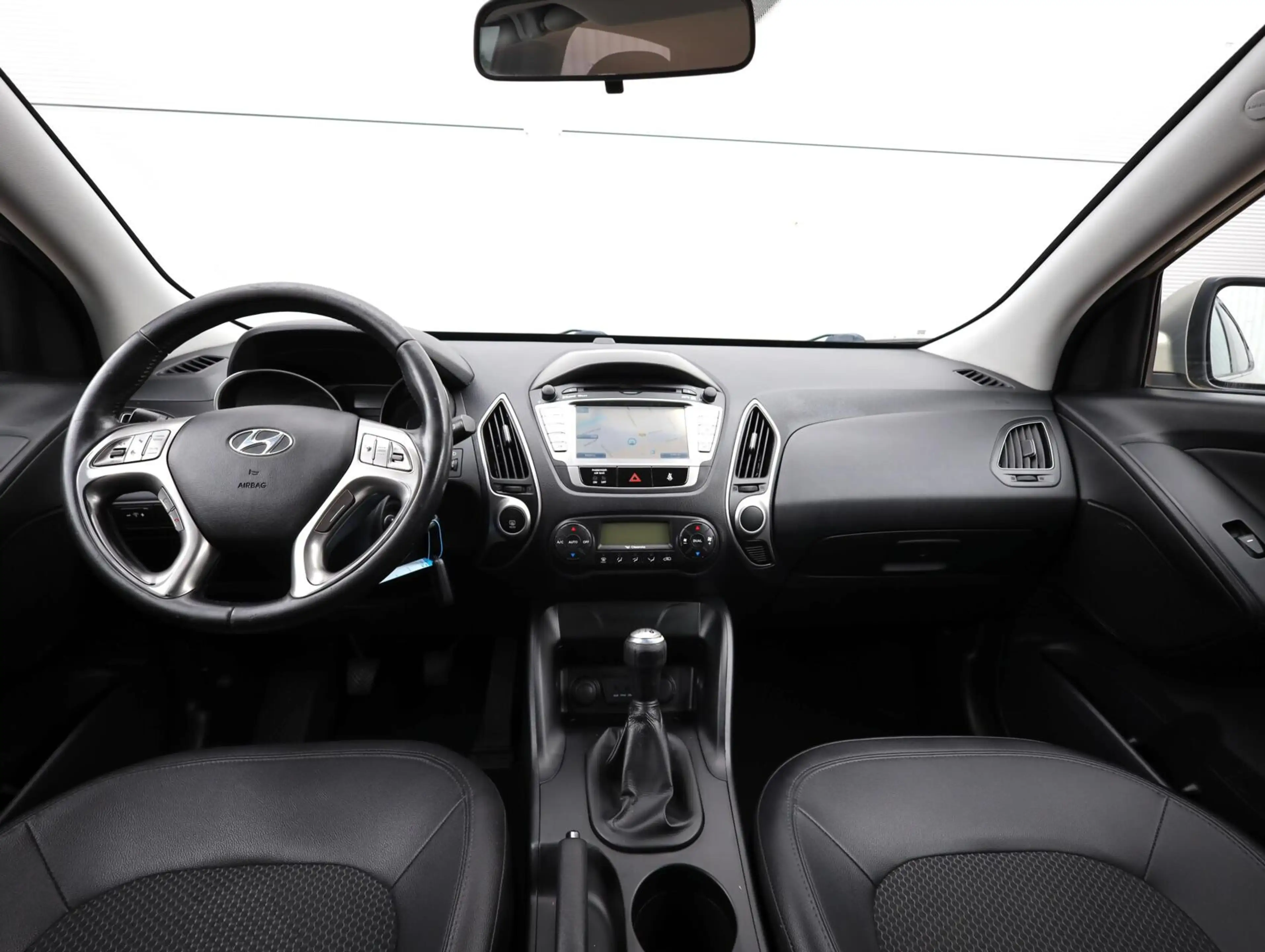 Hyundai iX35 2.0i Style (Vol-Opties!) Parelmoer NL-auto — photo 4