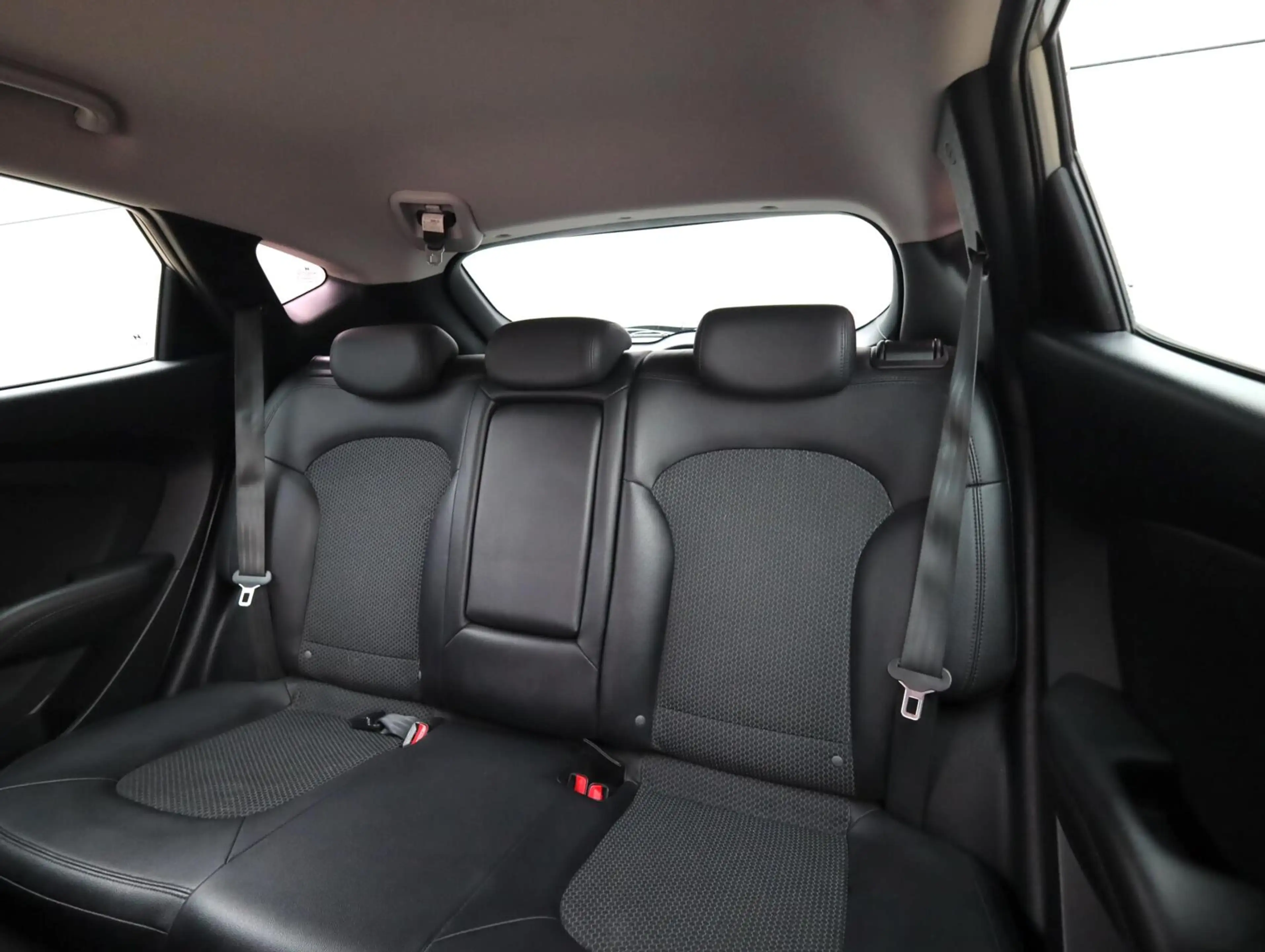 Hyundai iX35 2.0i Style (Vol-Opties!) Parelmoer NL-auto — photo 6