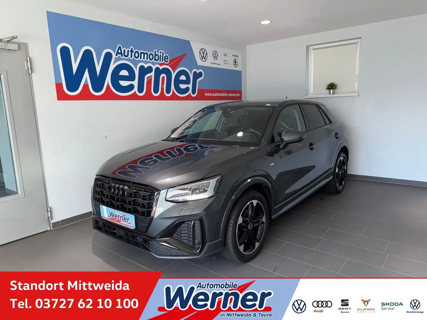 Audi Q2 S line 35TFSI AHK LED Navi RKamera ACC Grau - 1