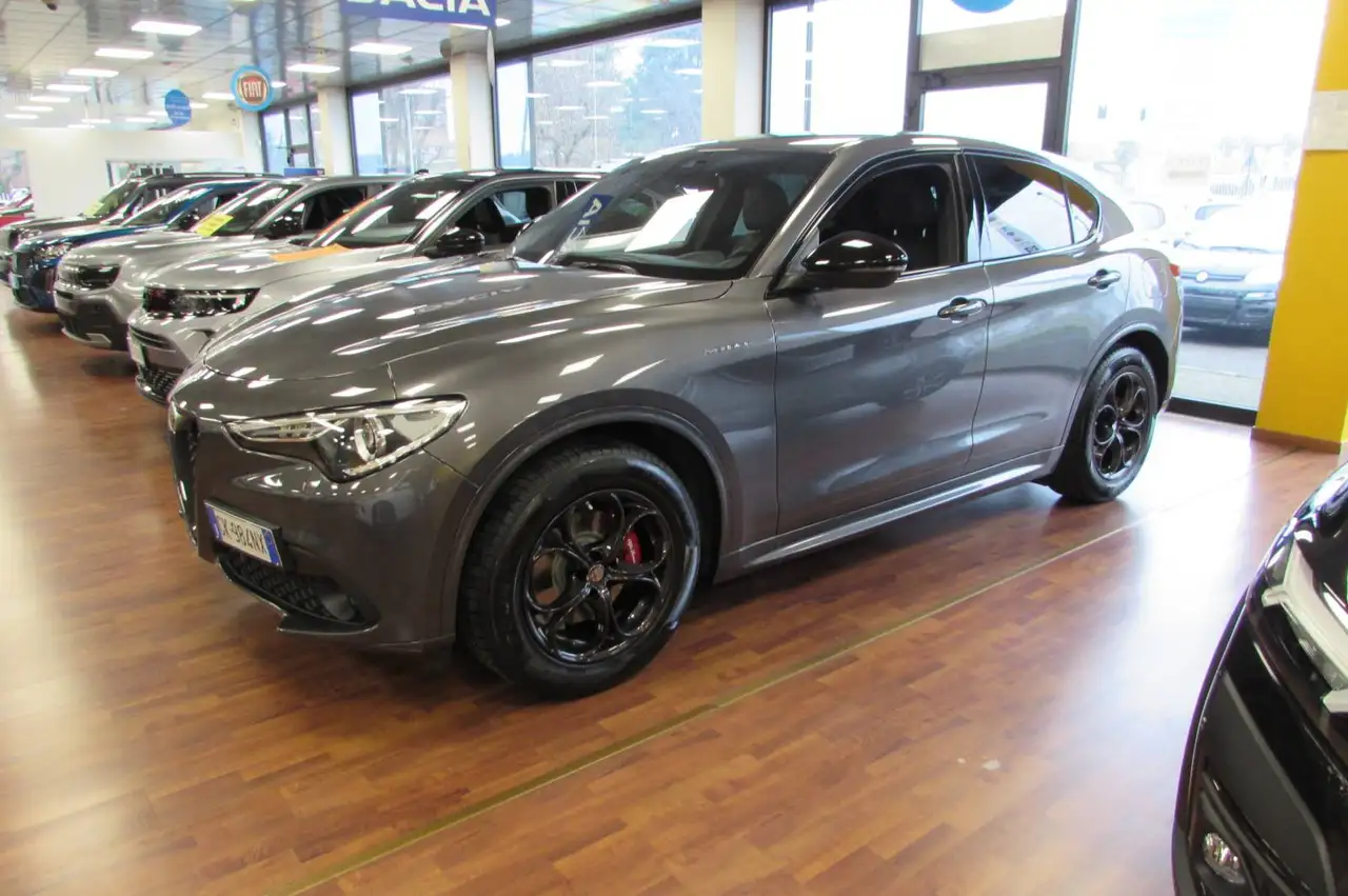 Alfa Romeo Stelvio 2022