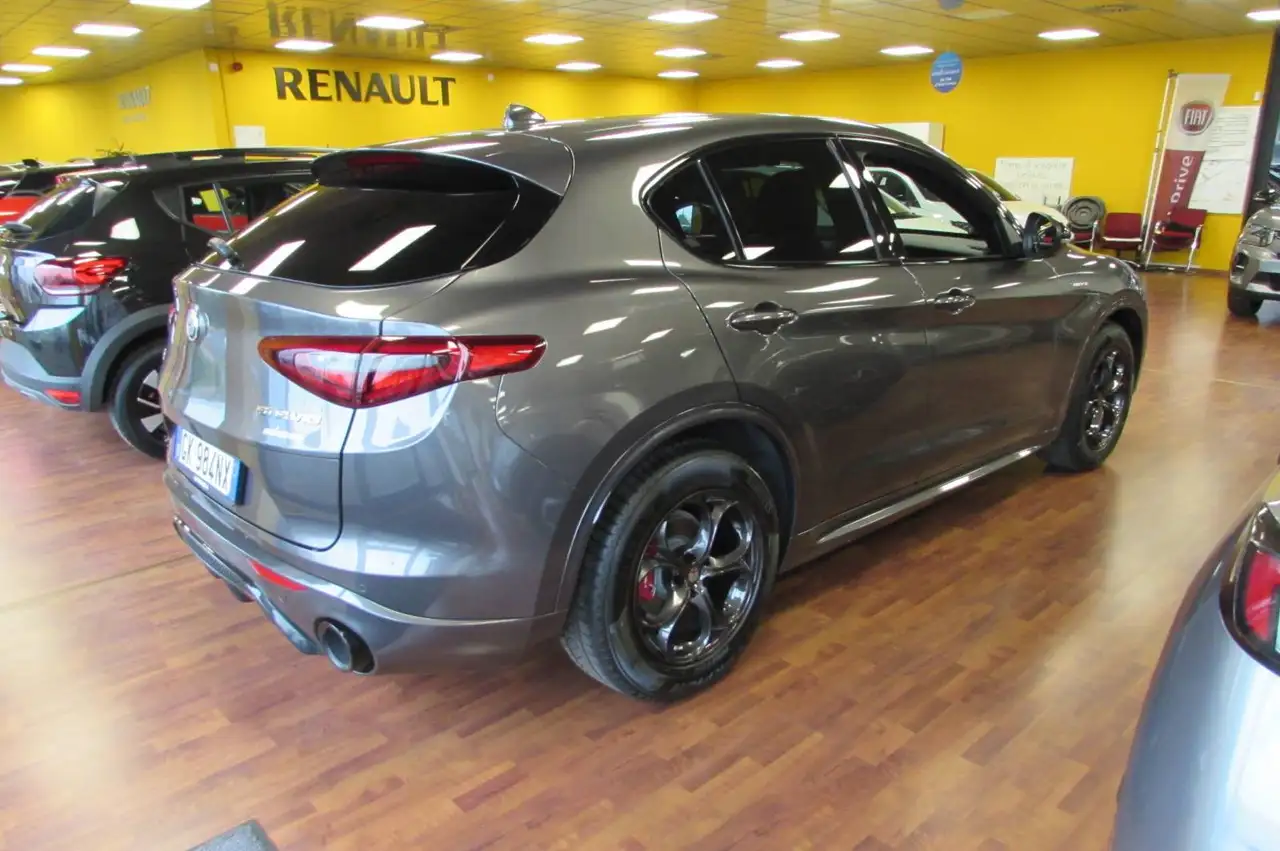 Alfa Romeo Stelvio 2022
