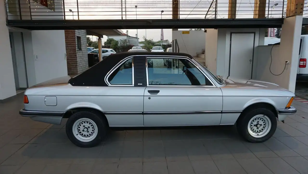 BMW 320 2 porte, foto 6