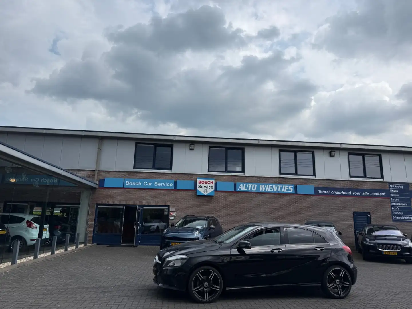 Mercedes-Benz A 160 75kw | Ambition 5-Drs | Airco | Navi Zwart - 1