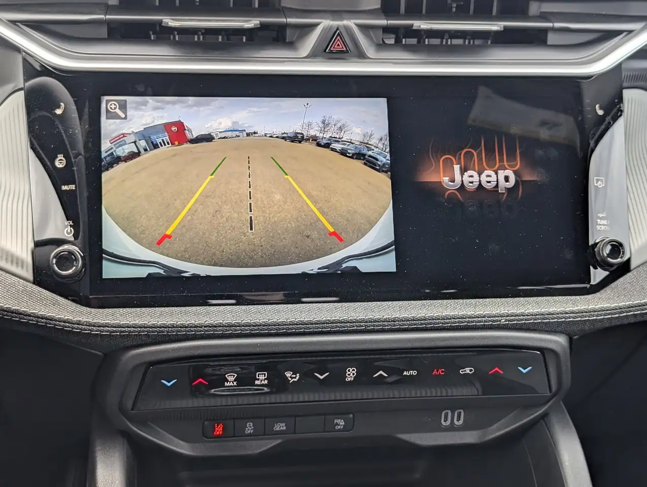 Jeep Cherokee снимка Jeep Cherokee