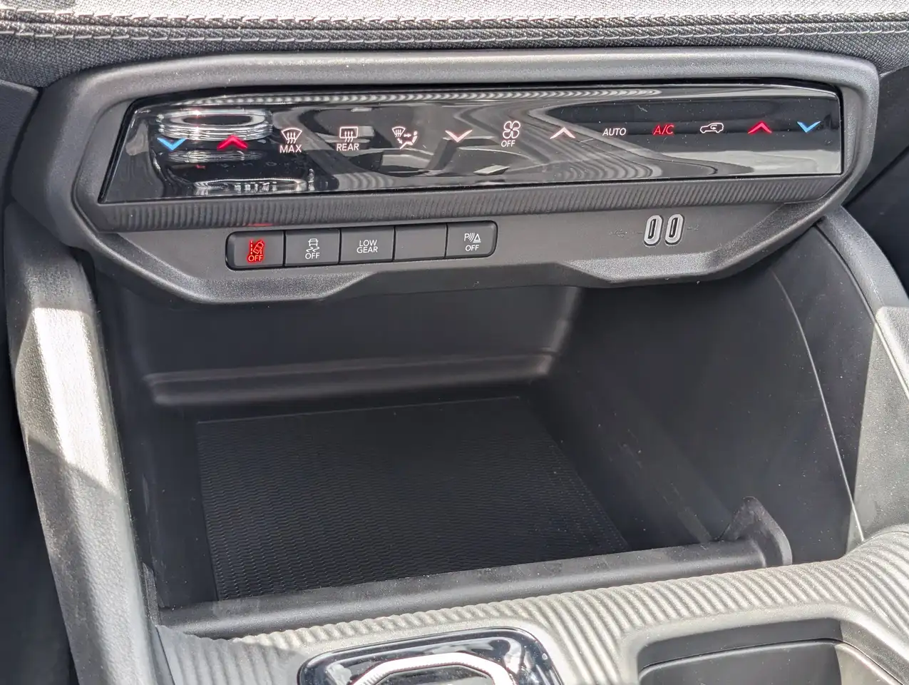 Jeep Cherokee снимка Jeep Cherokee