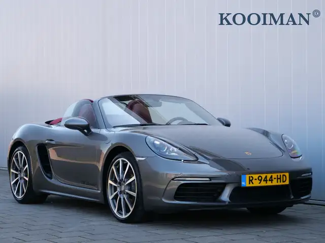 Porsche 718 Boxster 2.0 300 Pk Automaat Navigatie / Leer / Sto