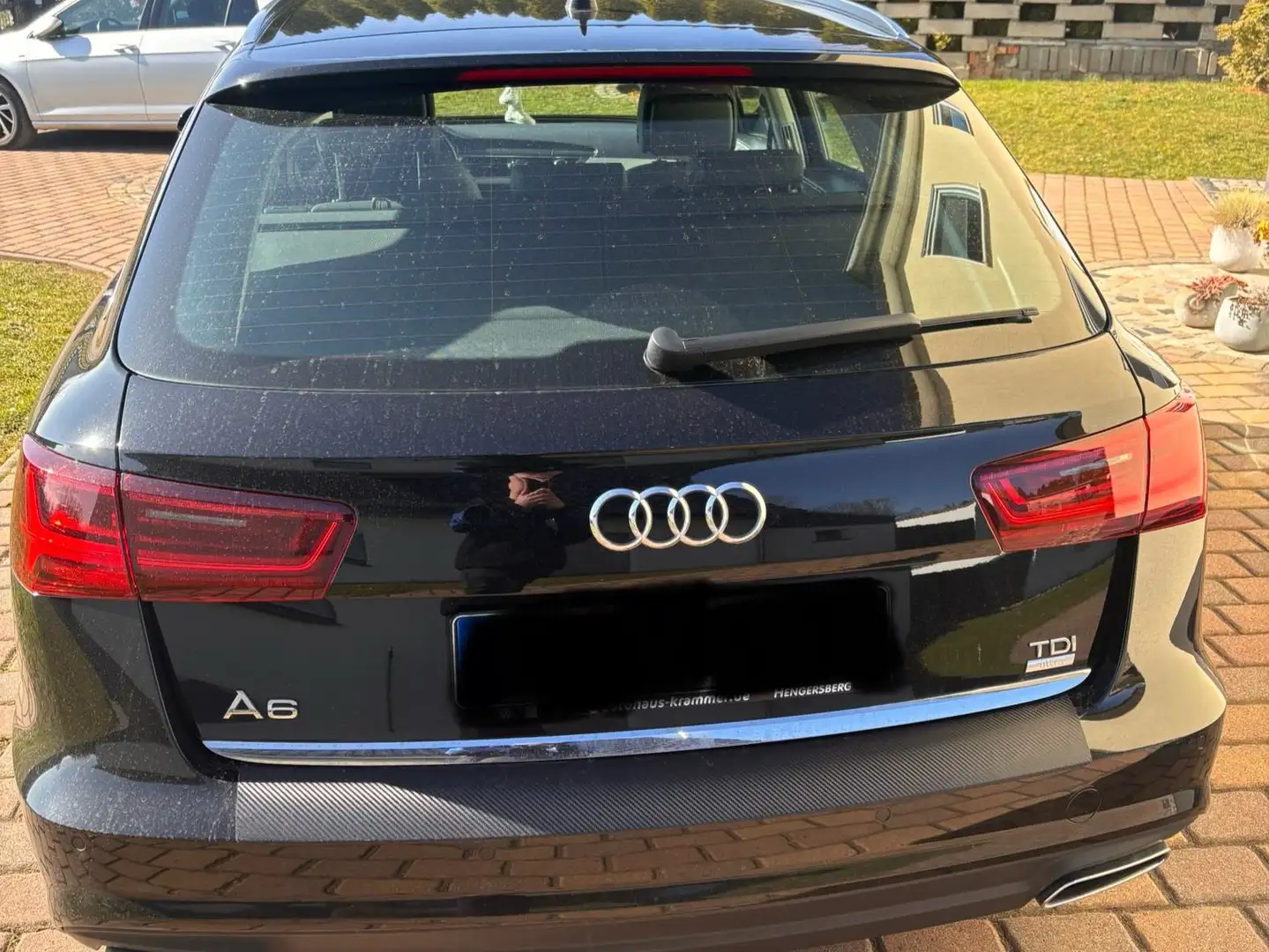 Audi A6 Avant 2.0 TDI Ultra Schwarz - 2