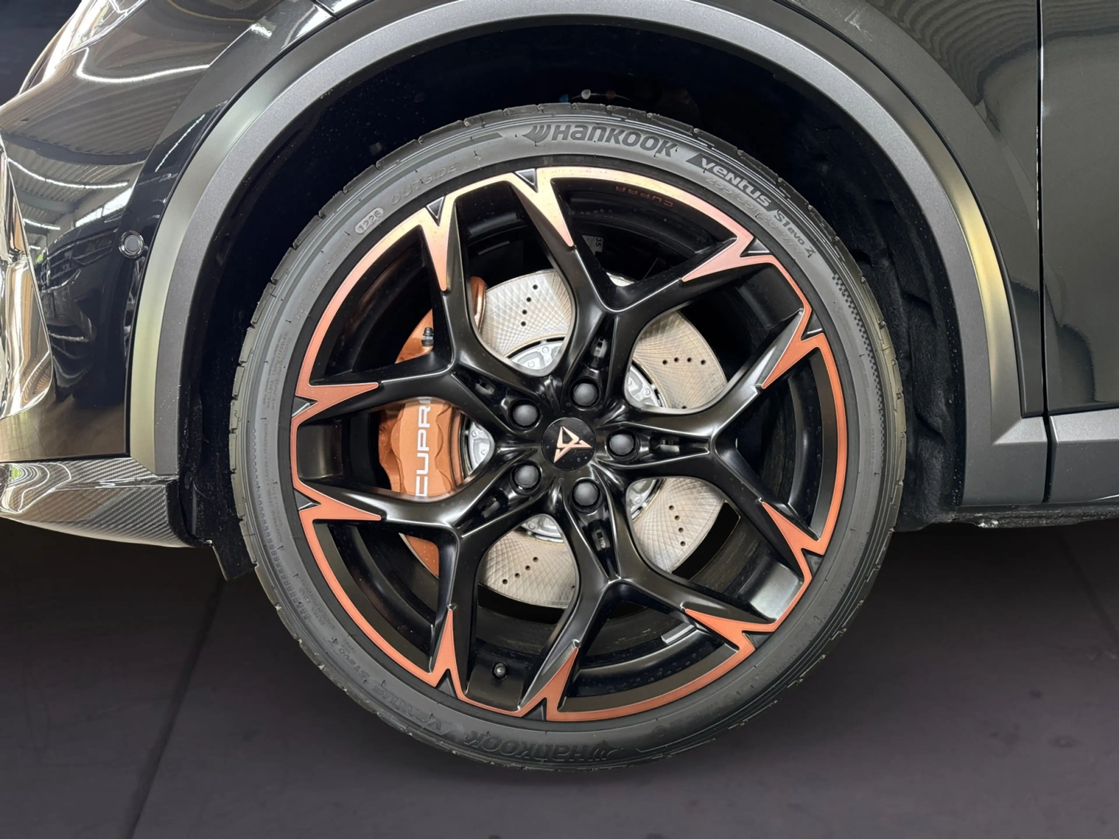 CUPRA Formentor VZ5 VZ5 2.5 TSI 4Drive 360° Pano Extreme — photo 7
