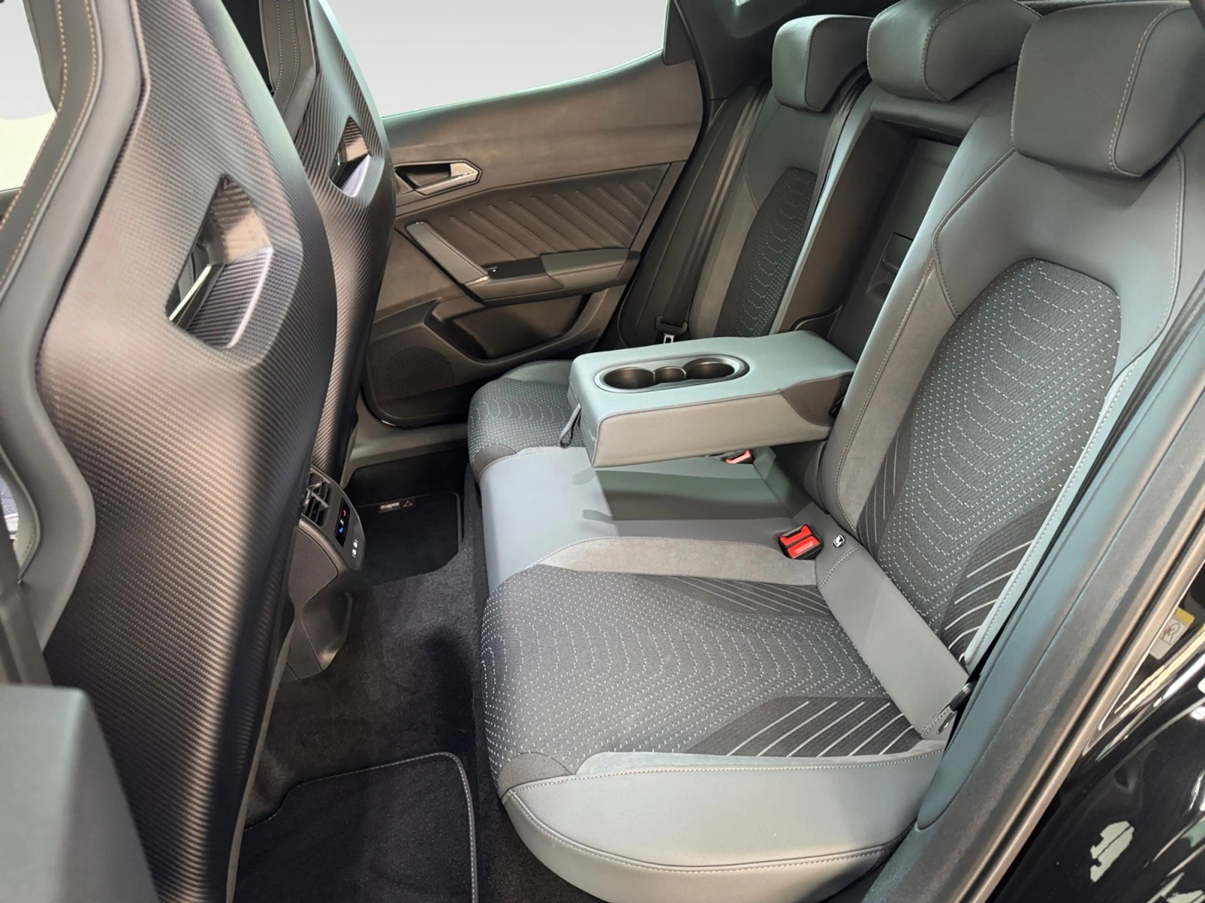 CUPRA Formentor VZ5 VZ5 2.5 TSI 4Drive 360° Pano Extreme — photo 9