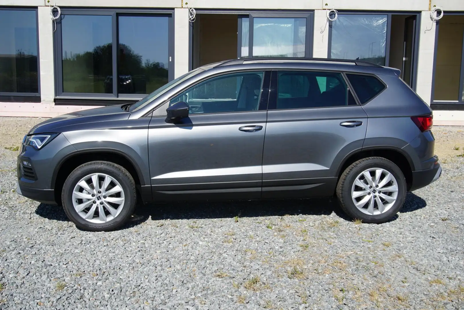 SEAT Ateca 1.5TSI Style AHK Navi/MirrorLi ACC Kamera Szary - 2