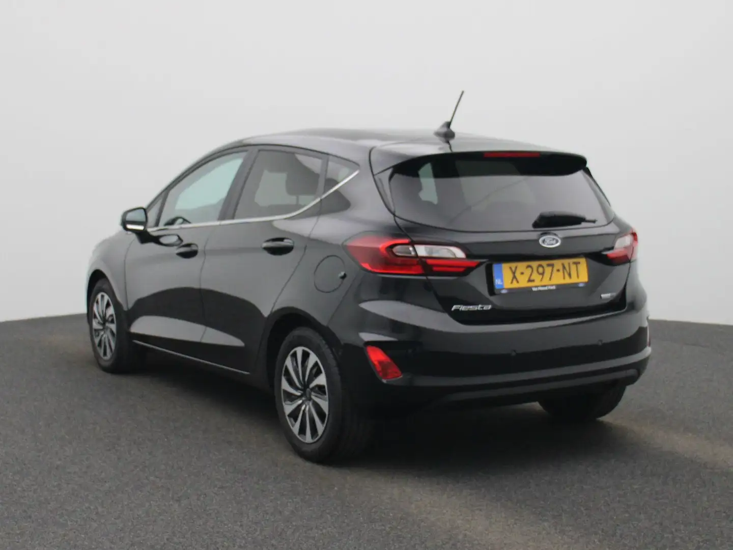 Ford Fiesta 1.0 EcoBoost Hybrid Titanium X Navigatie | Stoelve Noir - 2