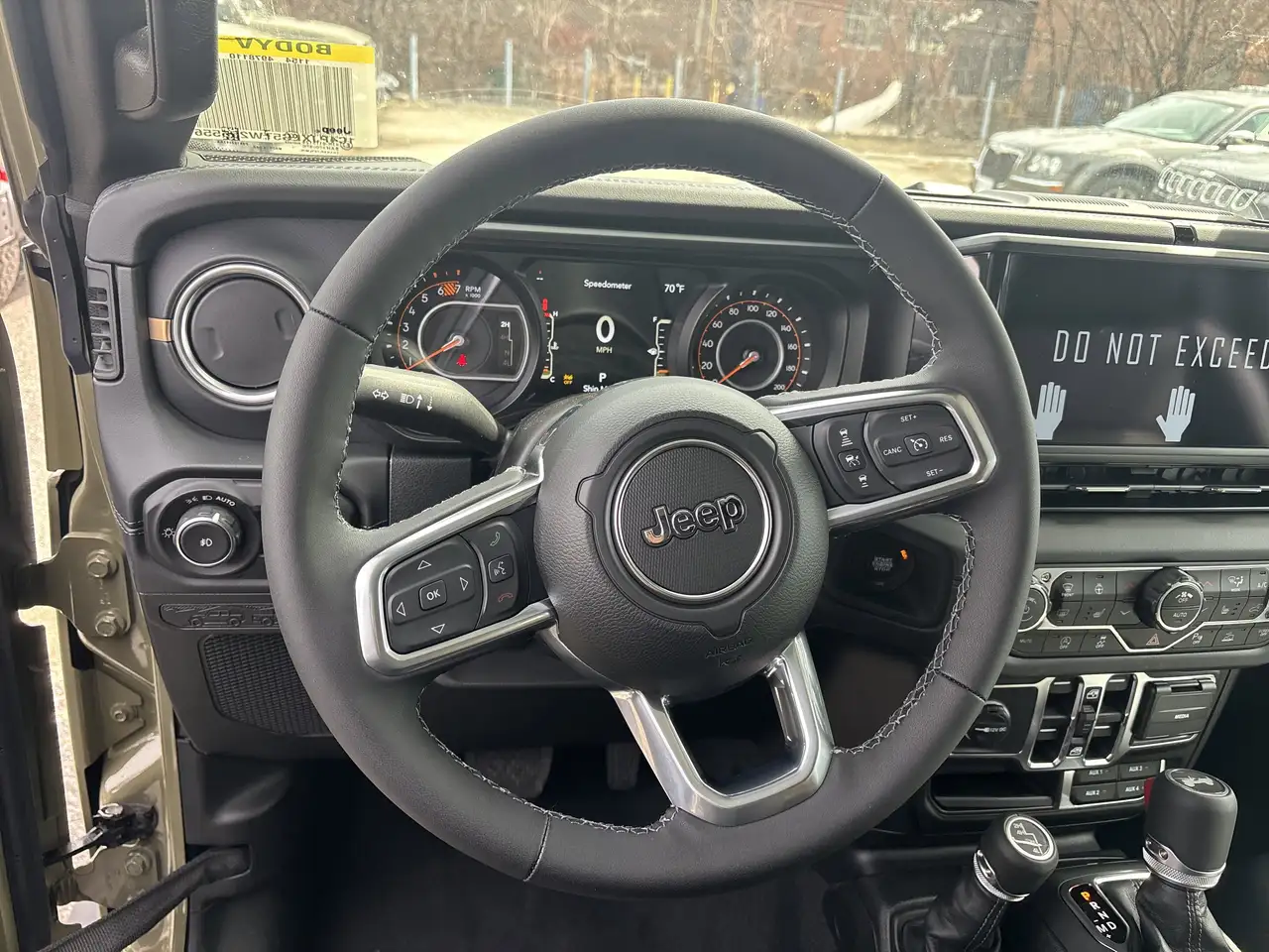 Jeep Wrangler снимка Jeep Wrangler