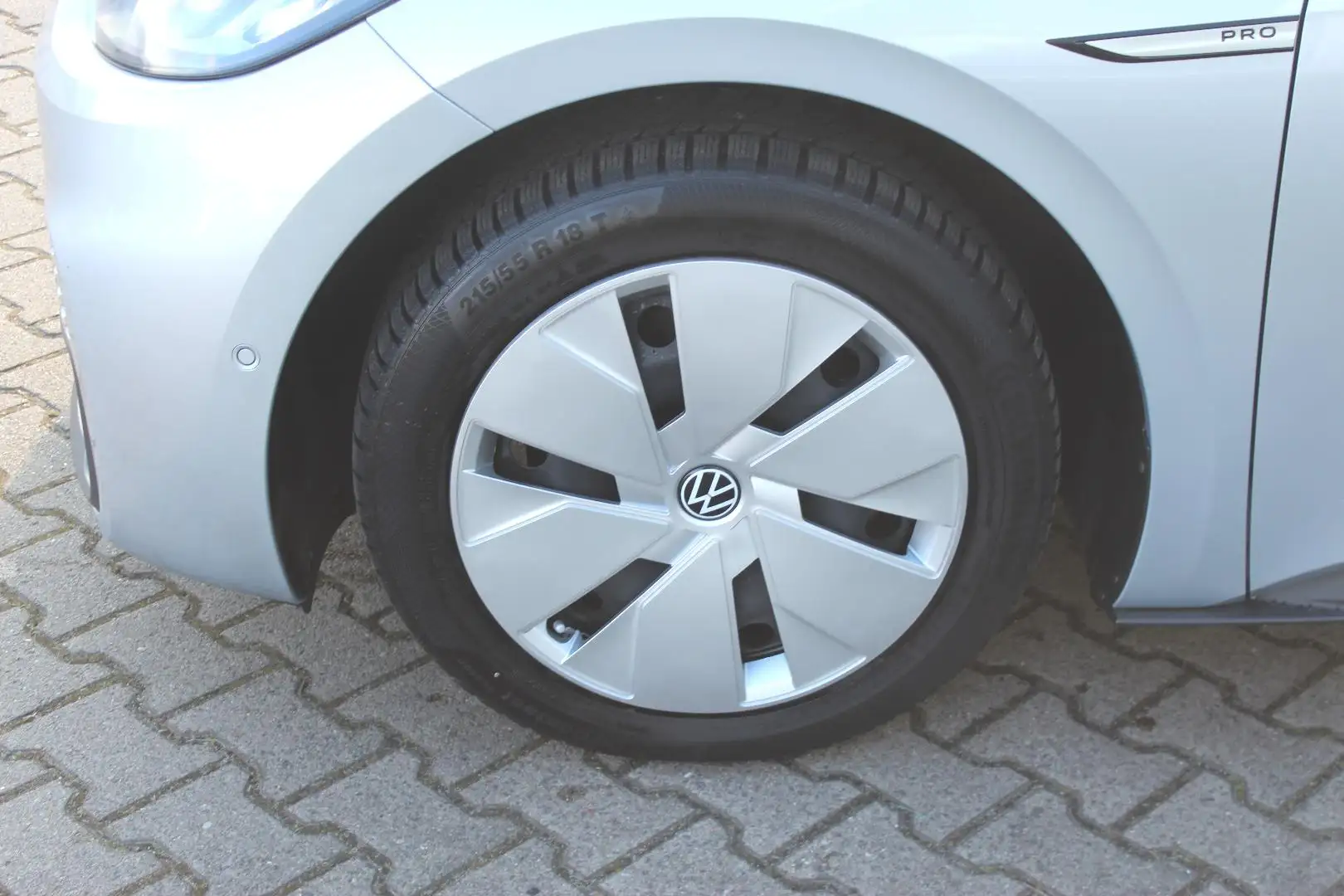 Volkswagen ID.3 Pro 62 KWh Kamera Lenkrad beheizbar Silber - 2
