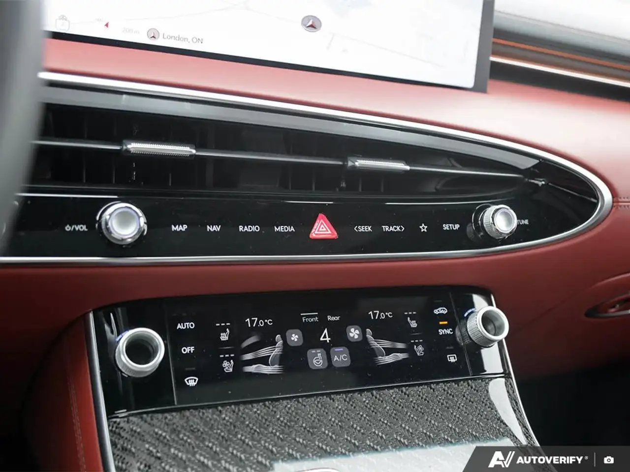 Genesis GV70 снимка Genesis GV70