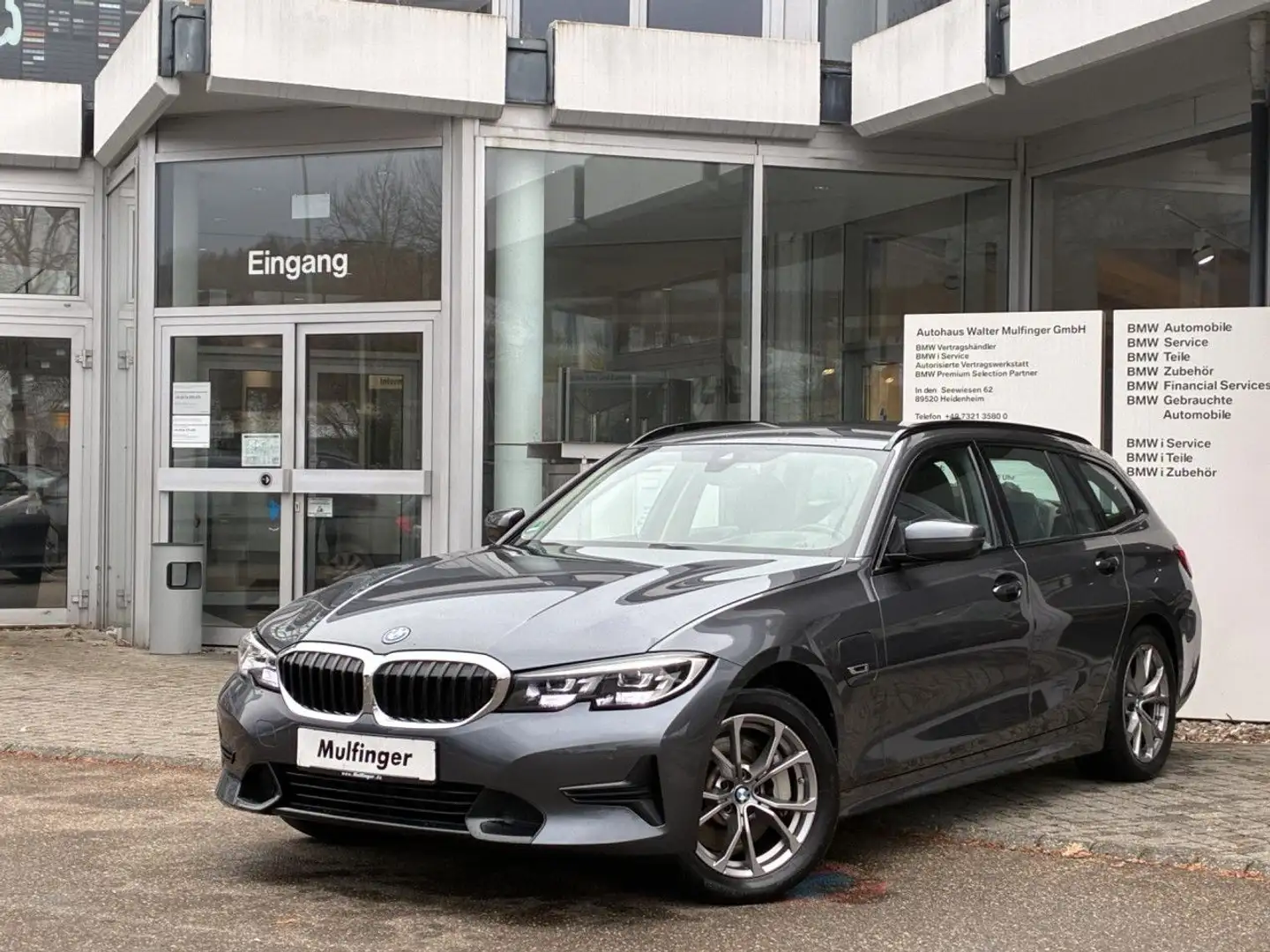 BMW 330 e T xDr.Sports. HUD Kamera LiveProf.Sitzh.AHK Grau - 2