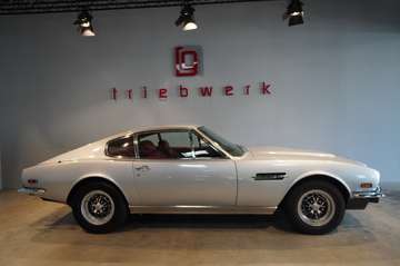 5.3 L V8 -Lefthand drive *Zustand 2*