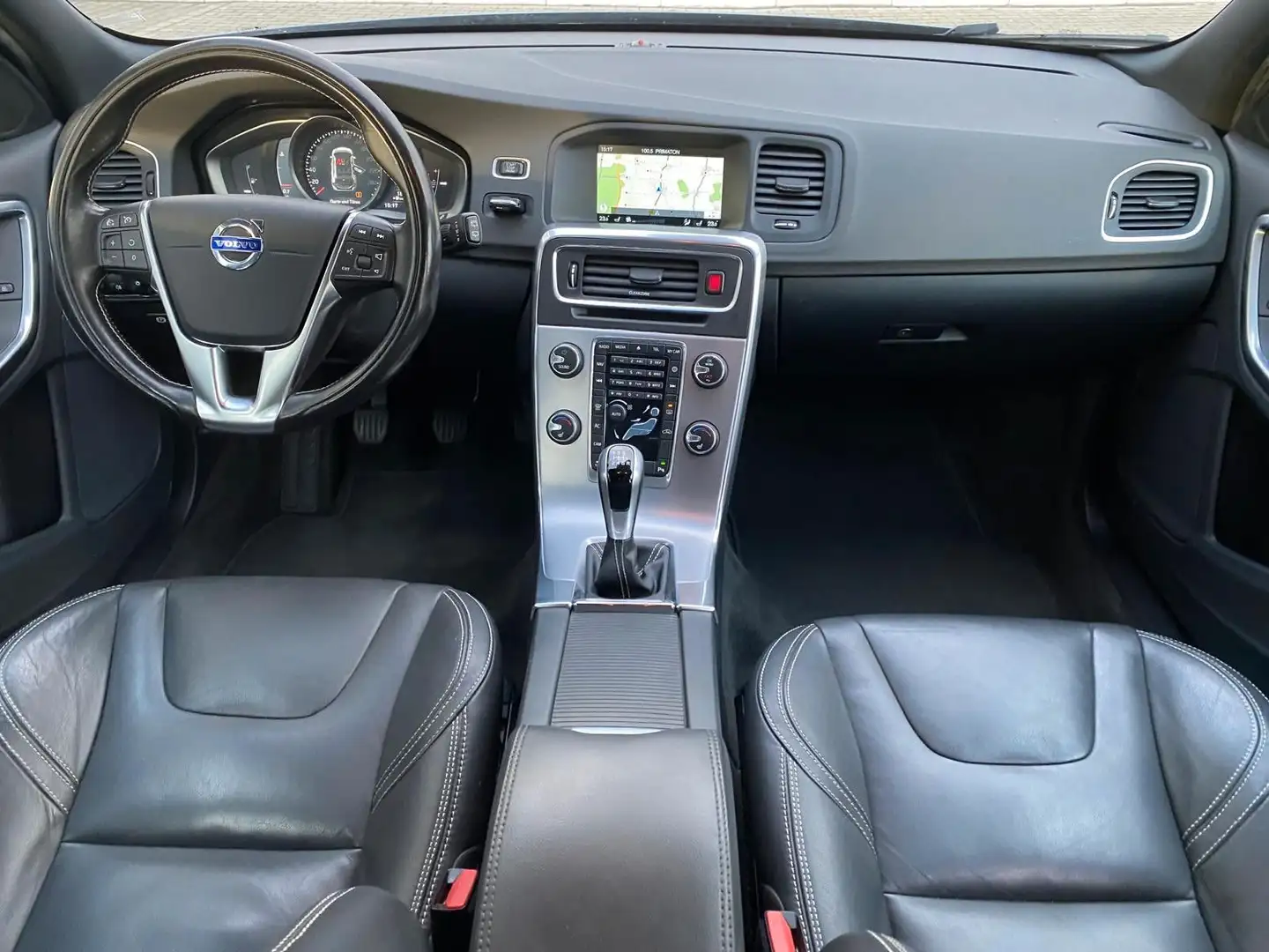 Volvo V60 Kombi Linje Svart Grau - 2