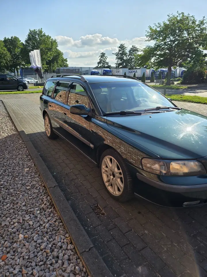 Volvo V70 2.4 Comfort Line, foto 8