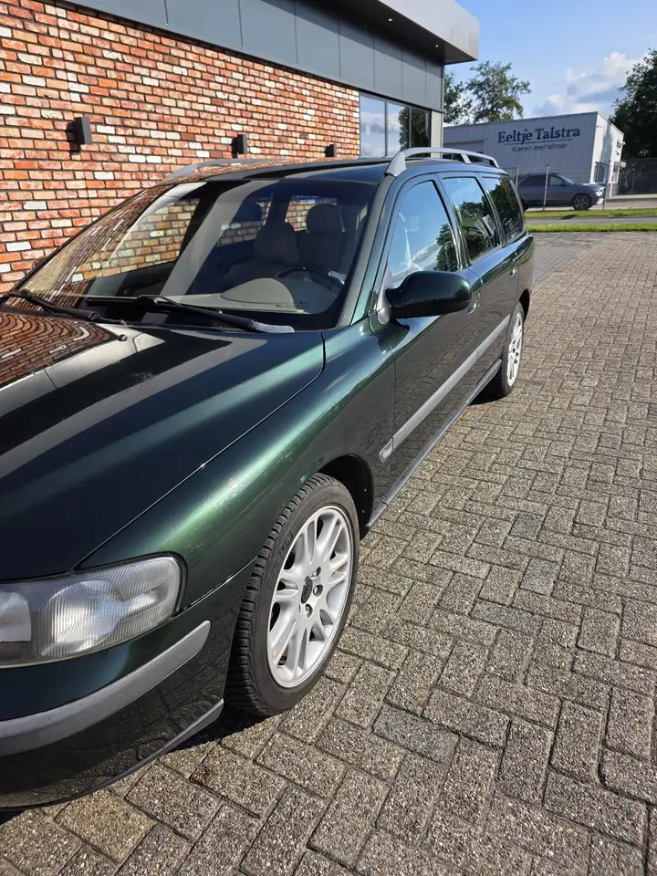 Volvo V70 2.4 Comfort Line, foto 6