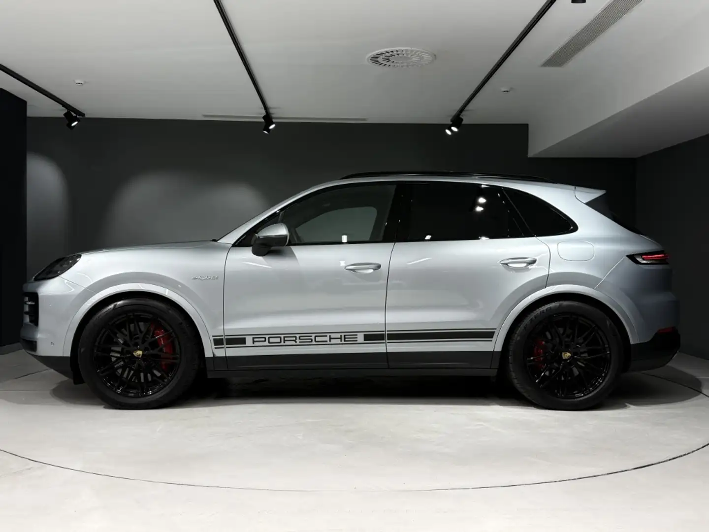 Porsche Cayenne S E-Hybrid Aut. Argent - 2