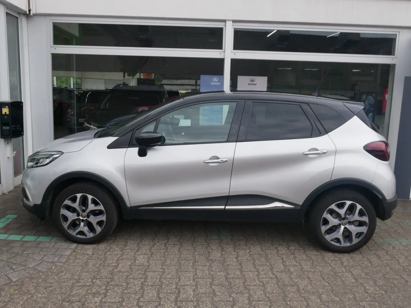 Renault Captur Intens Zilver - 2