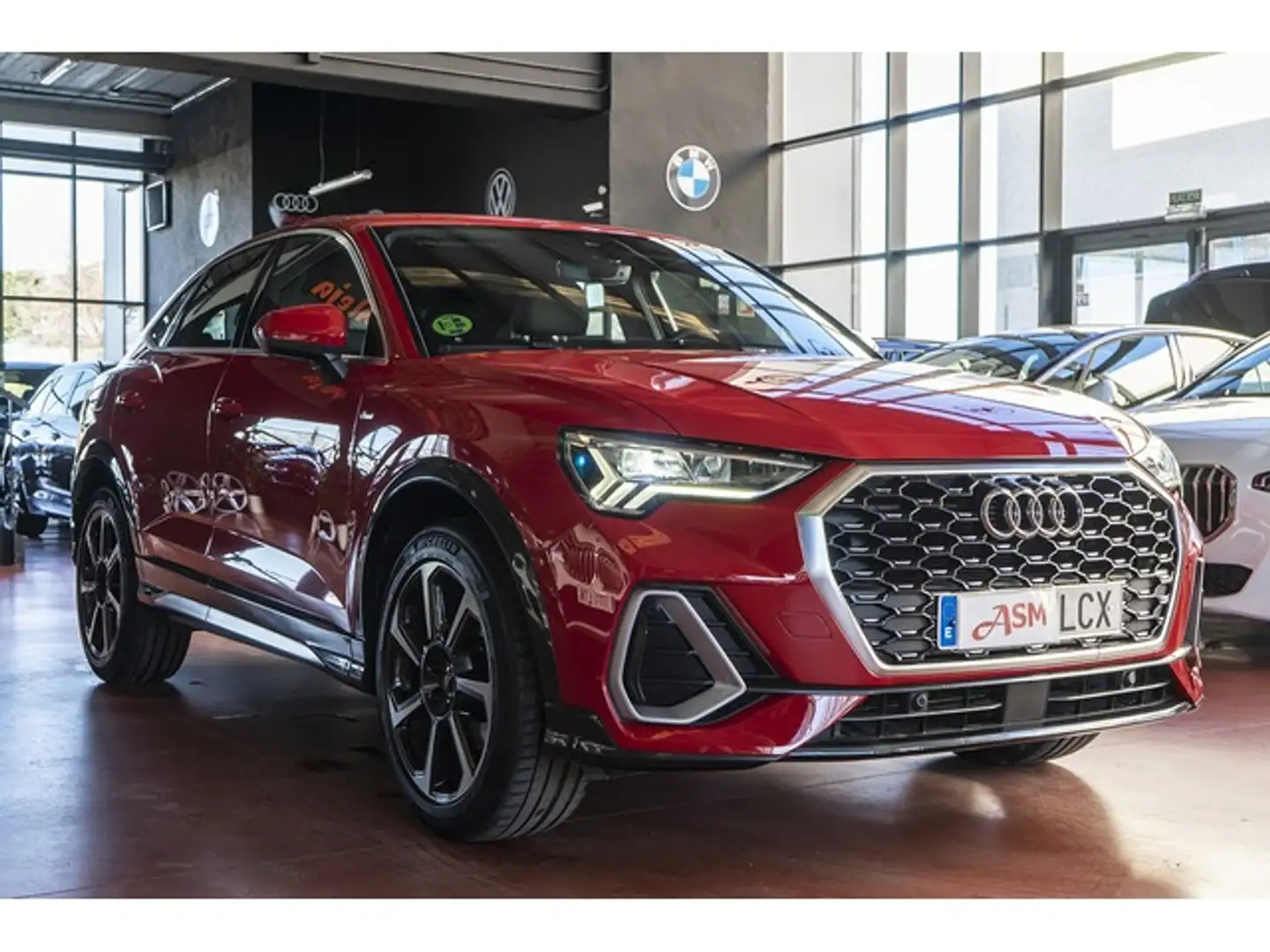 Audi Q3 Sportback 35 TDI S line S tronic Rojo - 2