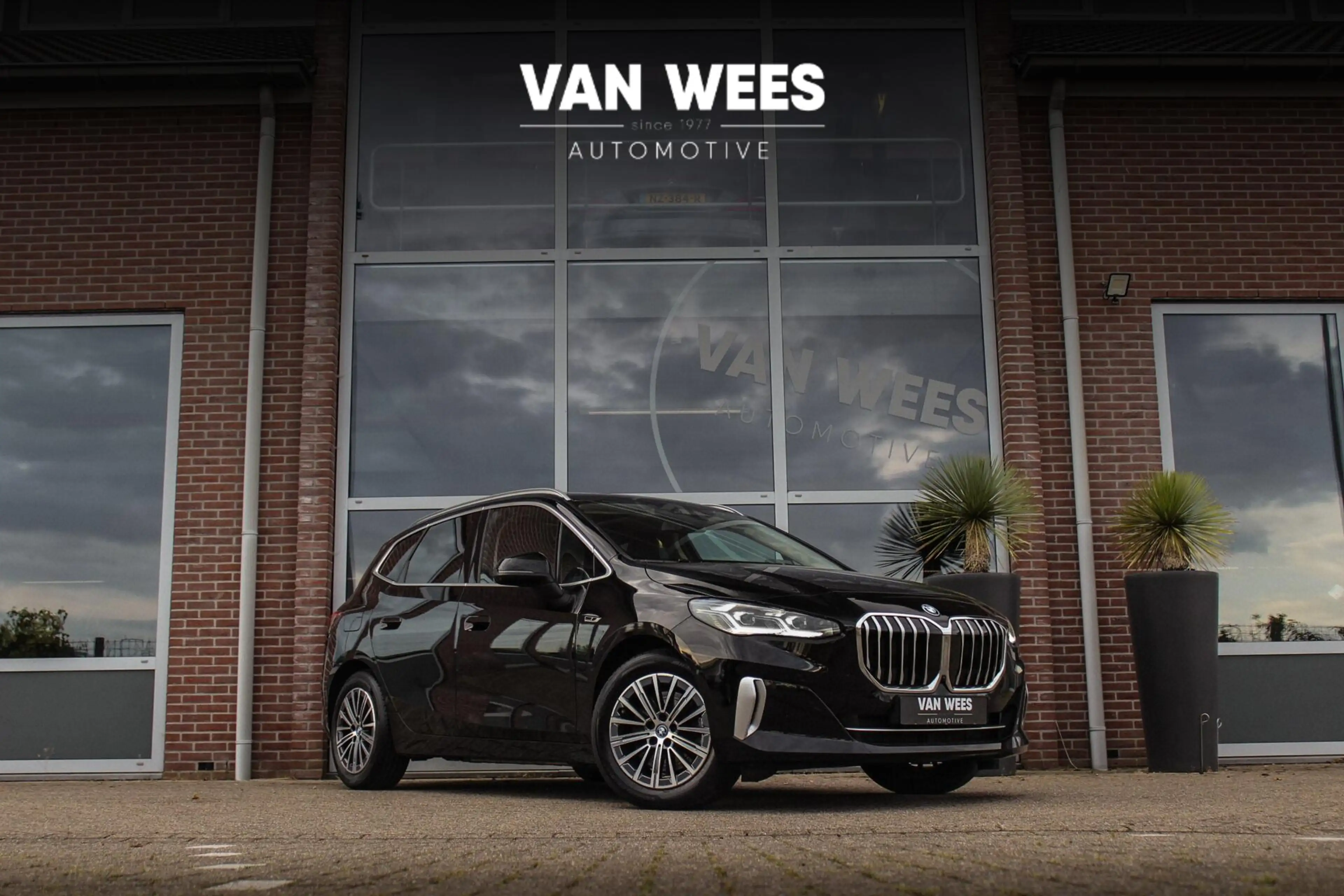 BMW 230 2-serie Active Tourer 230e xDrive Luxury Line | 1e