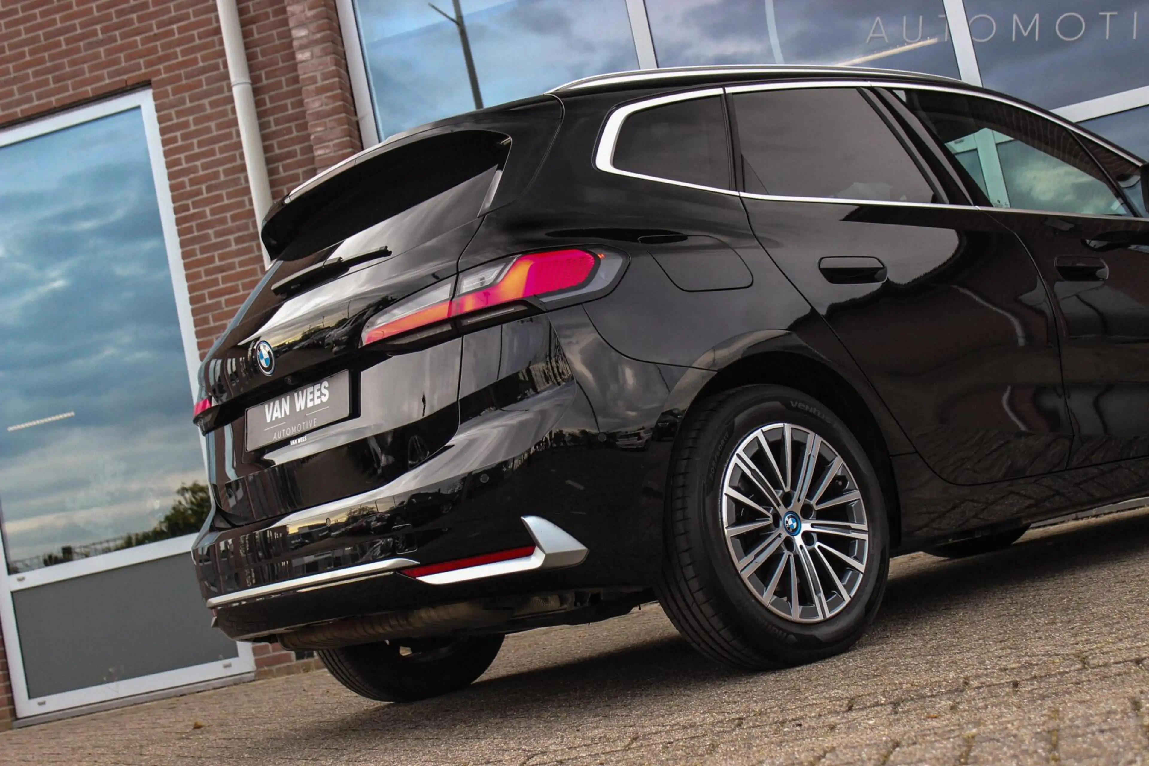 BMW 230 2-serie Active Tourer 230e xDrive Luxury Line | 1e — photo 49