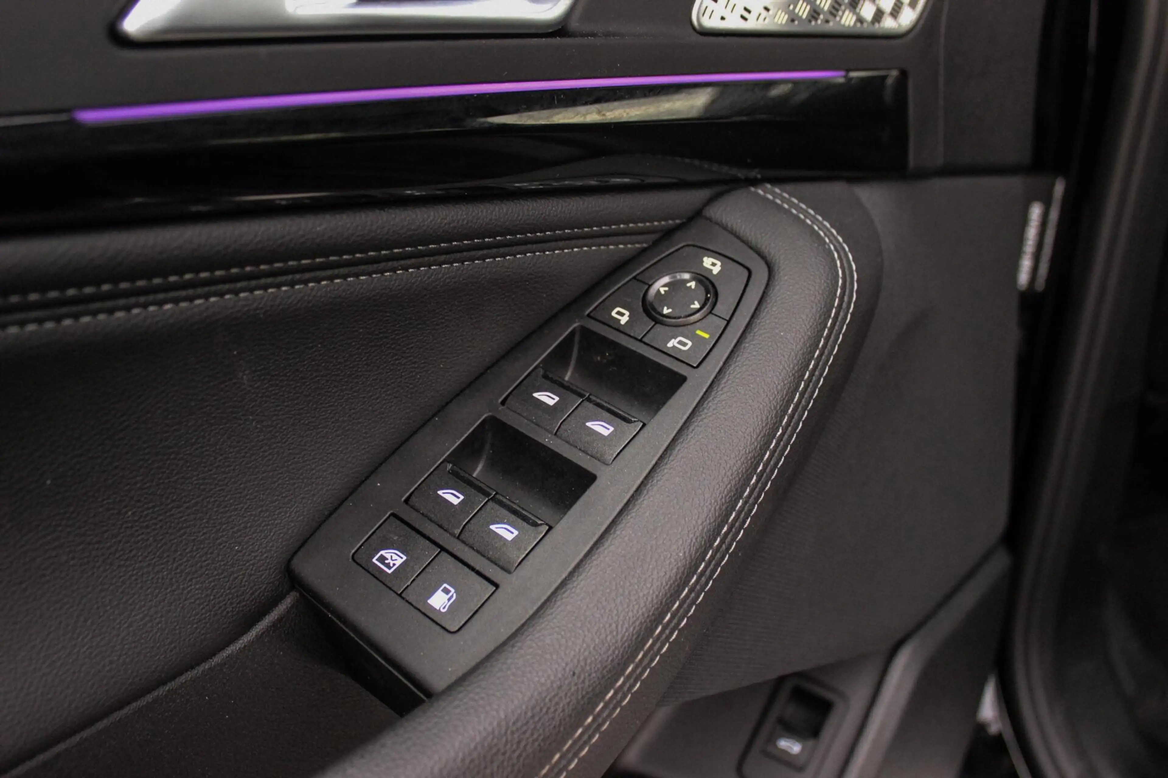 BMW 230 2-serie Active Tourer 230e xDrive Luxury Line | 1e — photo 40