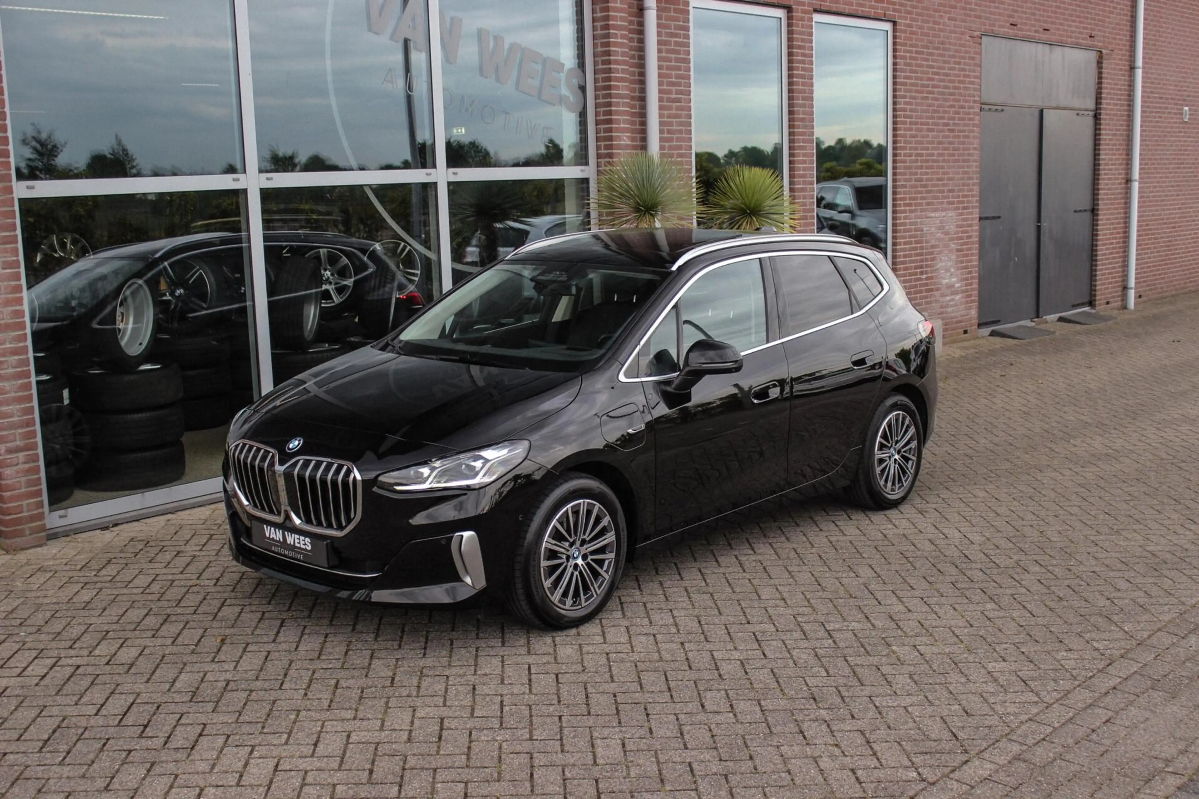 BMW 230 2-serie Active Tourer 230e xDrive Luxury Line | 1e — photo 8