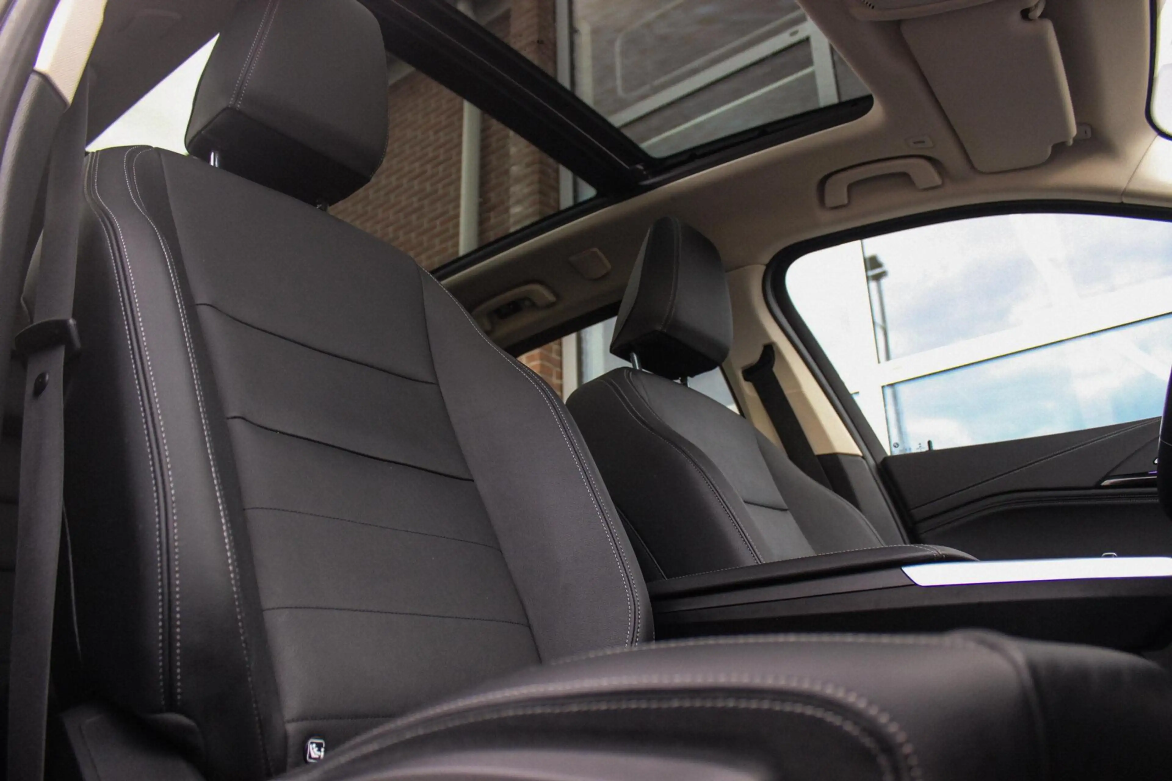 BMW 230 2-serie Active Tourer 230e xDrive Luxury Line | 1e — photo 16