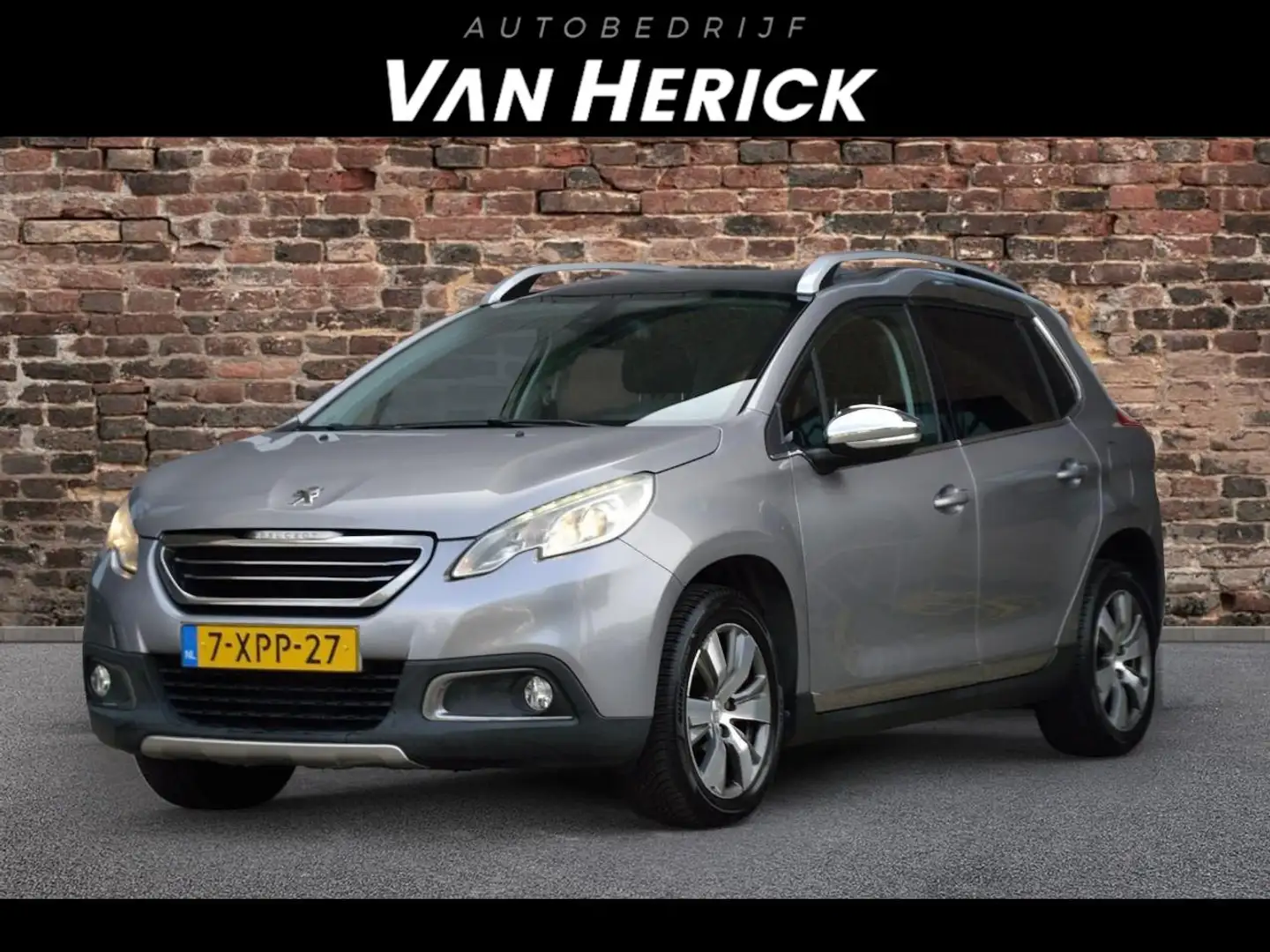 Peugeot 2008 1.2 VTi Allure Automaat | Panodak | Clima | LM Vel Grigio - 1