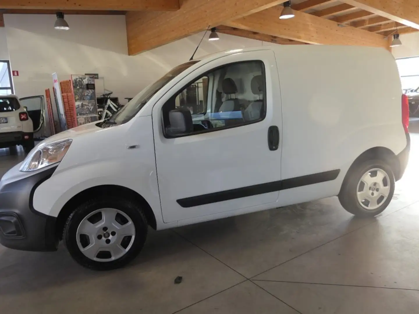 Fiat Fiorino 1.3 MJT 95CV Cargo SX + IVA Bianco - 1