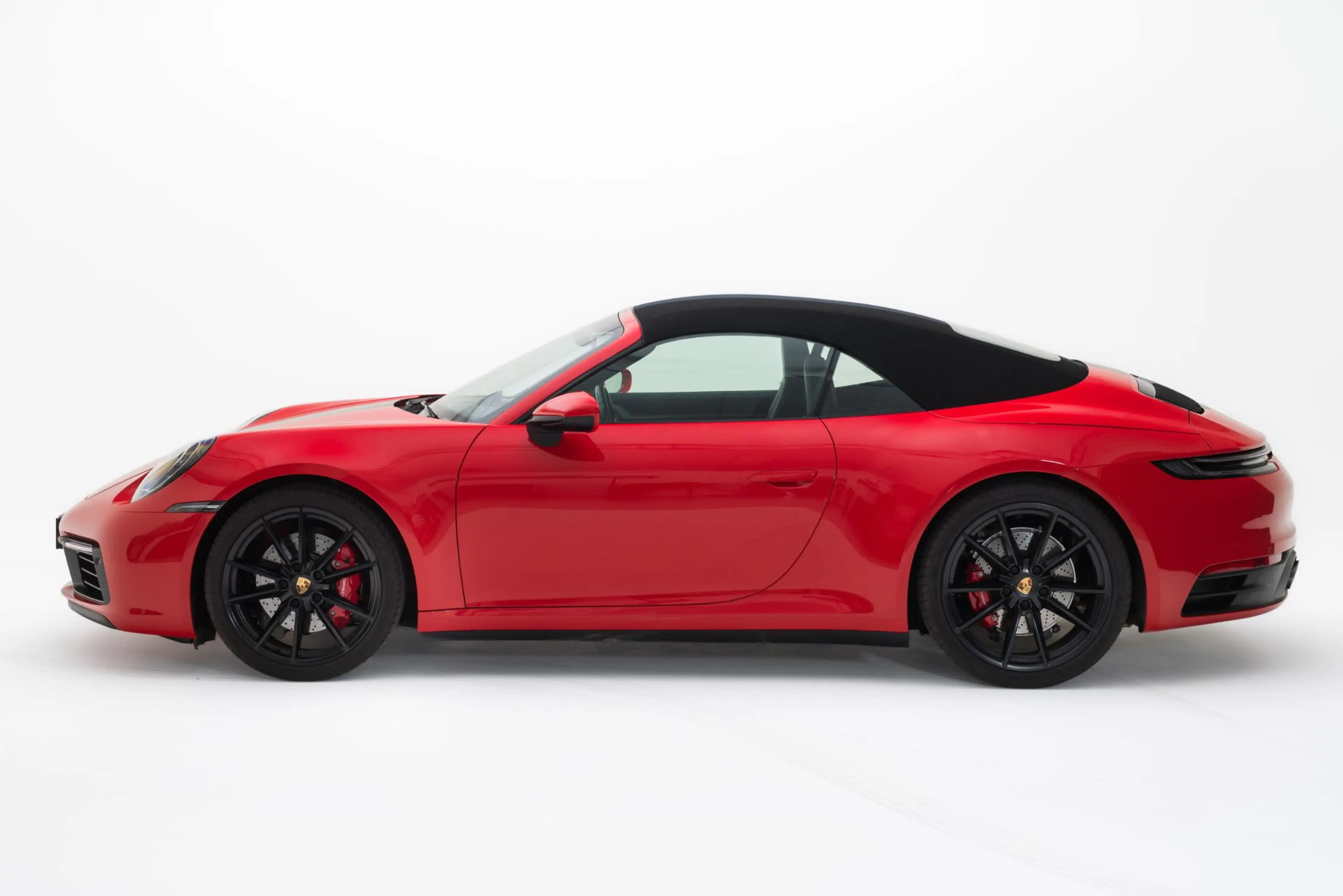 Porsche 992 Cabrio 3.0 Carrera S — photo 2