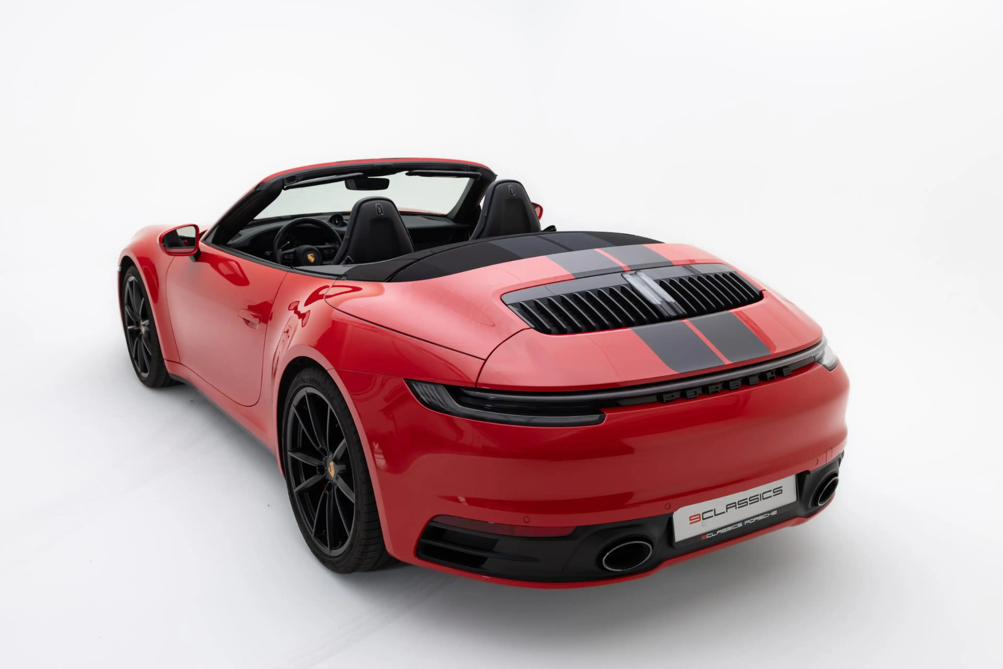 Porsche 992 Cabrio 3.0 Carrera S — photo 4