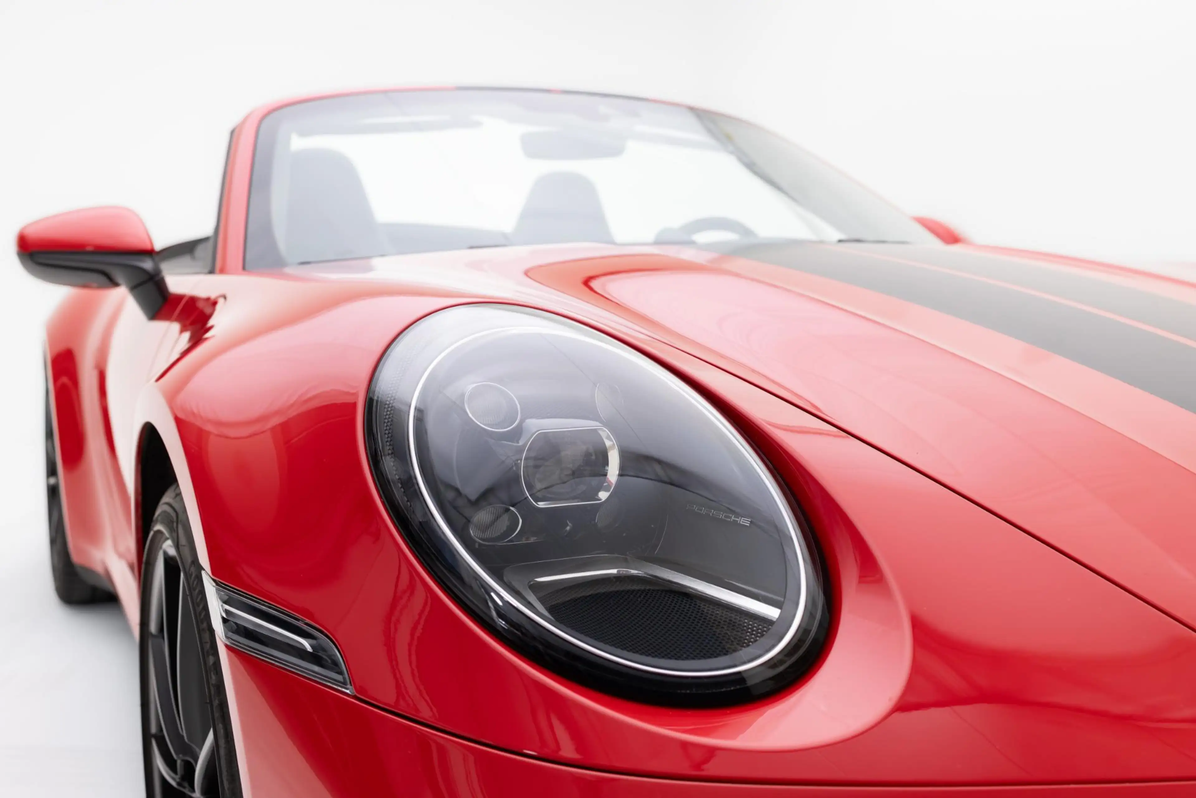 Porsche 992 Cabrio 3.0 Carrera S — photo 14