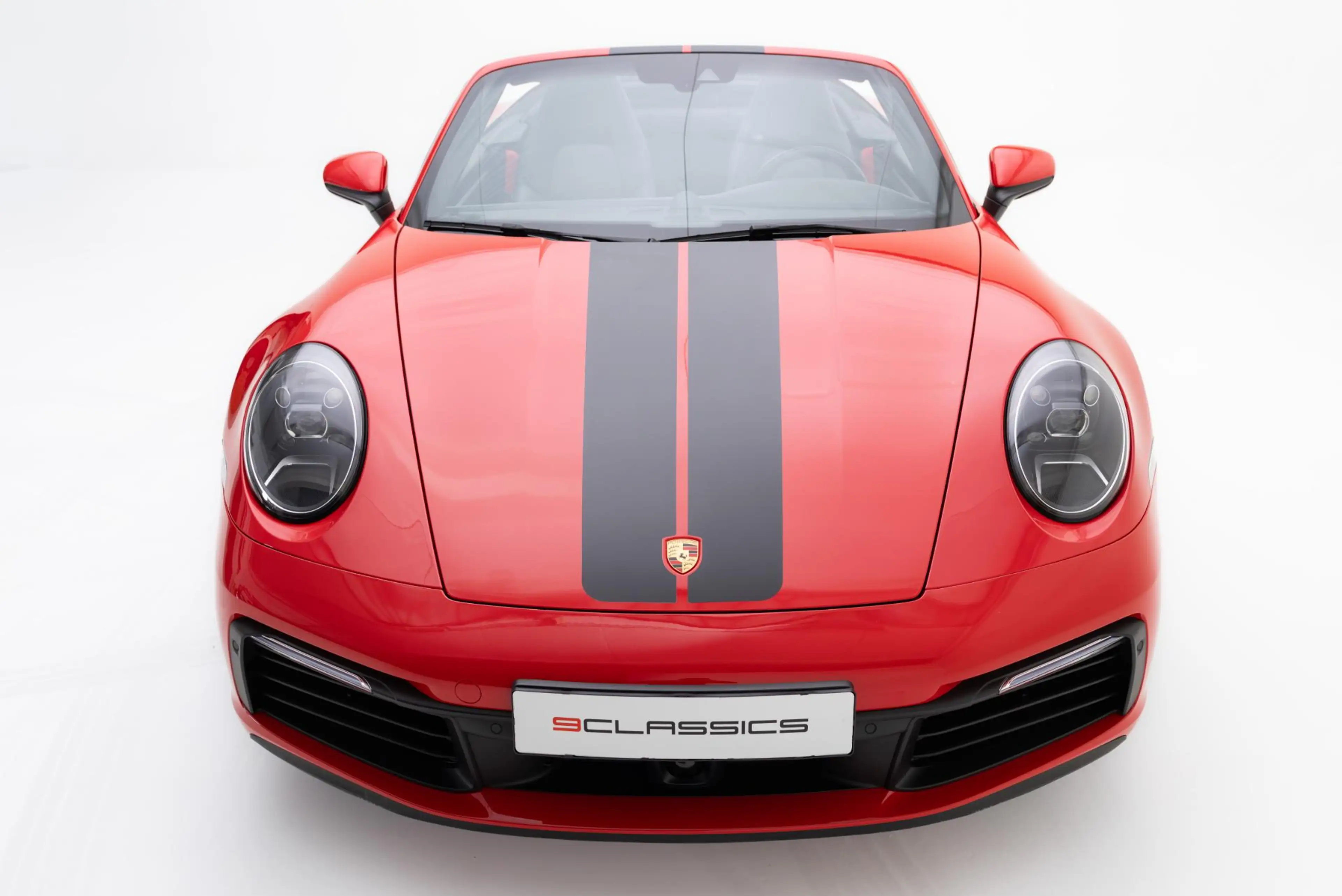 Porsche 992 Cabrio 3.0 Carrera S — photo 10