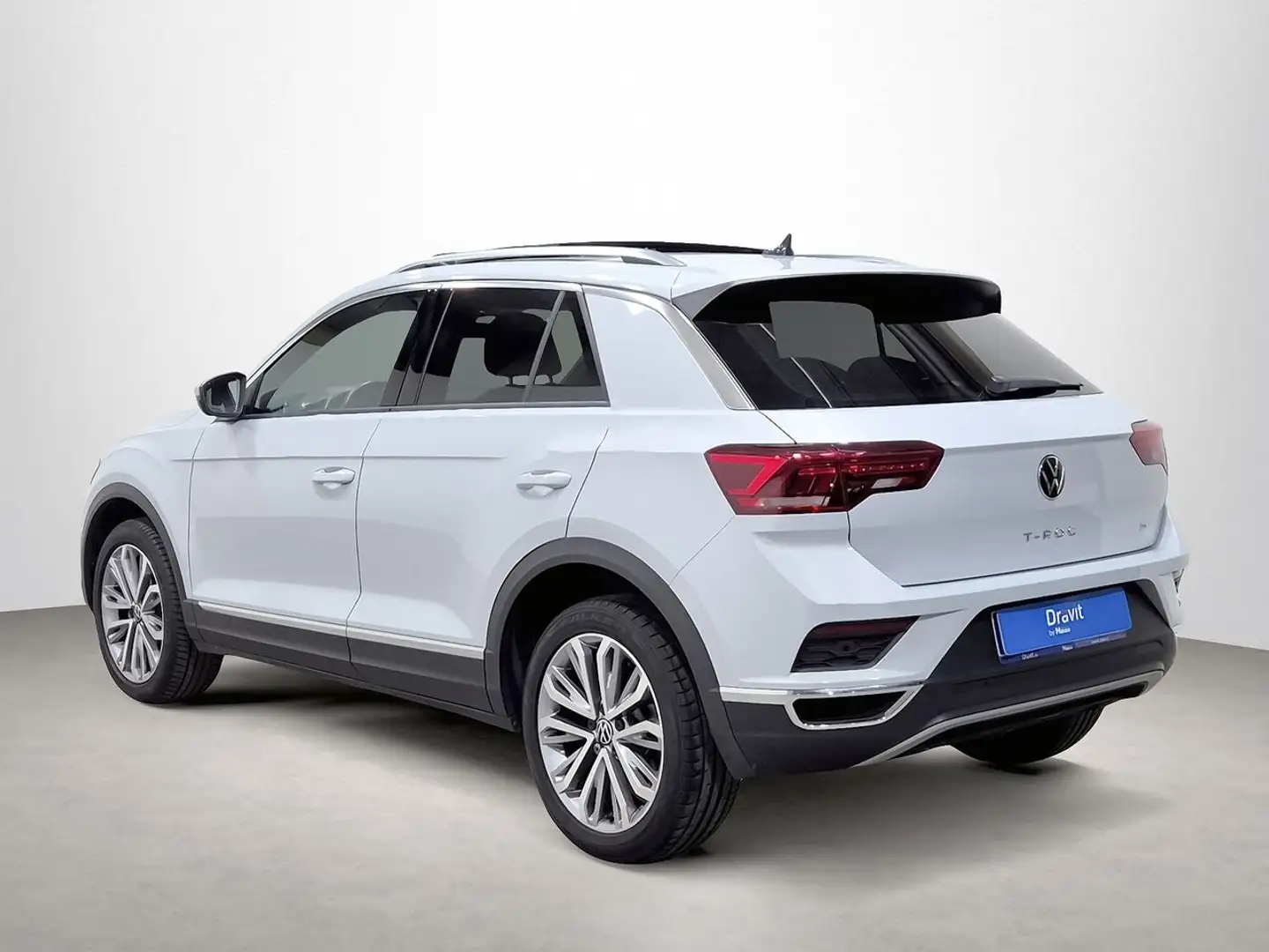 Volkswagen T-Roc 1.5 TSI Sport DSG7 Plateado - 2