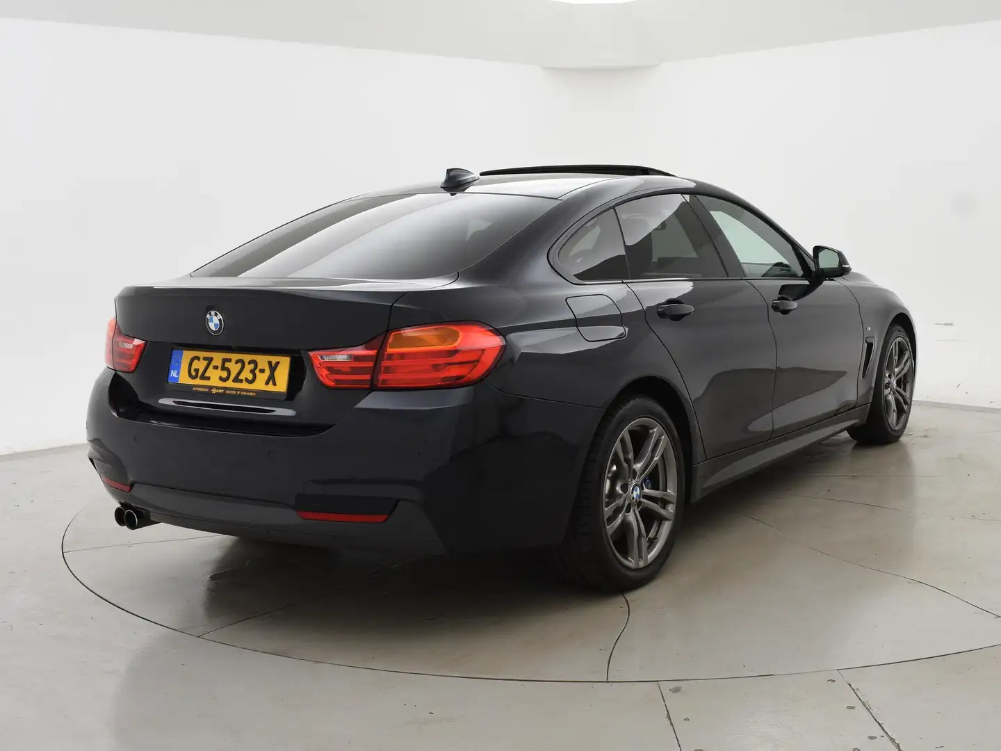 BMW 428 4-SERIE GRAN COUPÉ 428i 245PK XDRIVE M-SPORT + SCH Чорний - 2