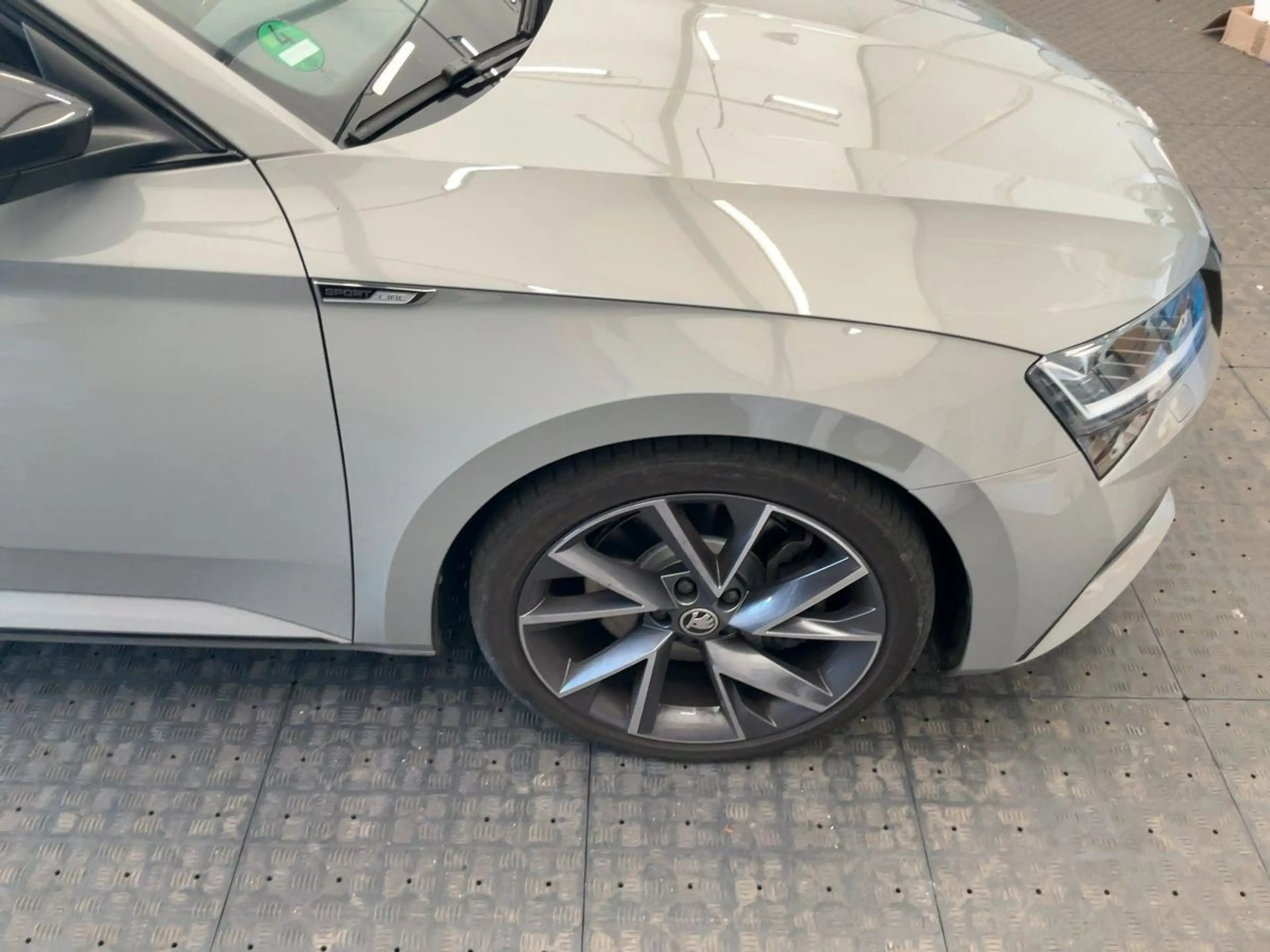 Skoda Superb Combi Sportline 4x4 Virt.CP+Panorama+ACC — photo 7